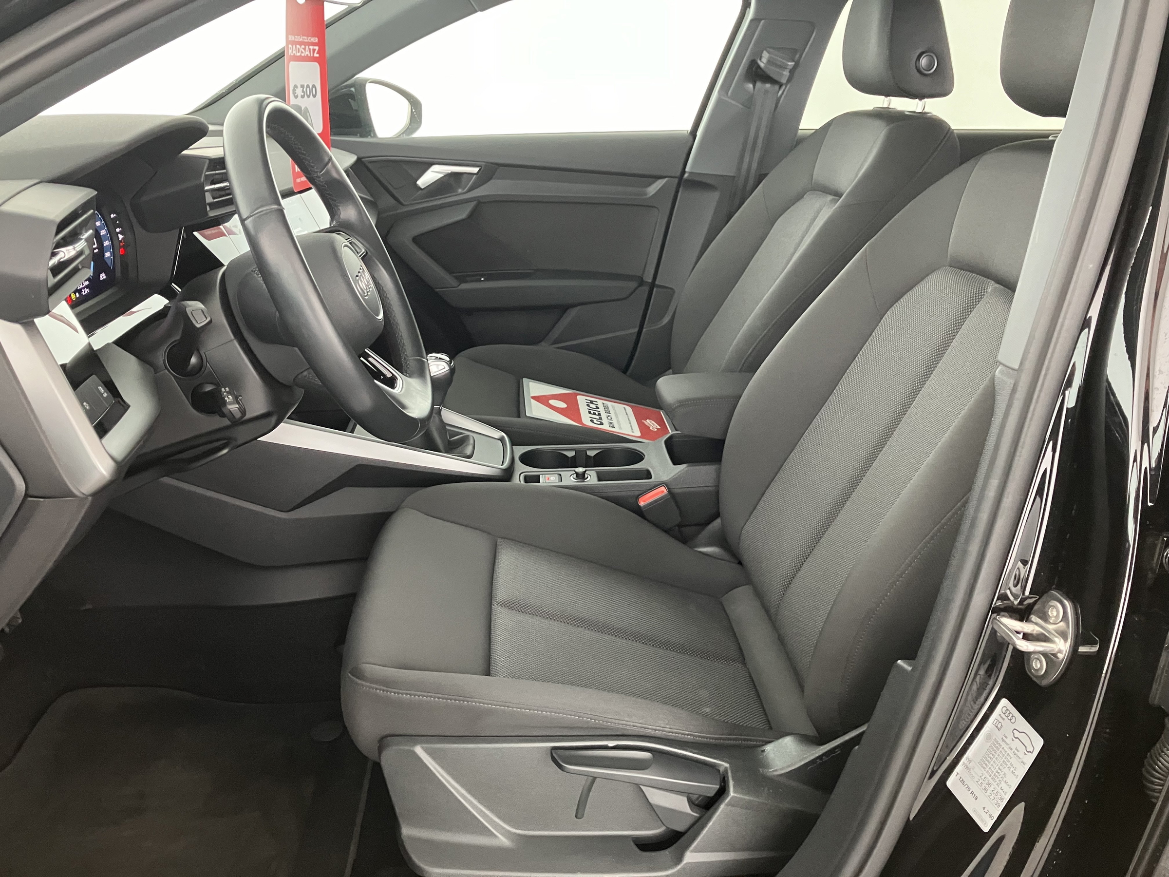 Audi A3 Sportback 30 1.0 TFSI advanced | Bild 14 von 18