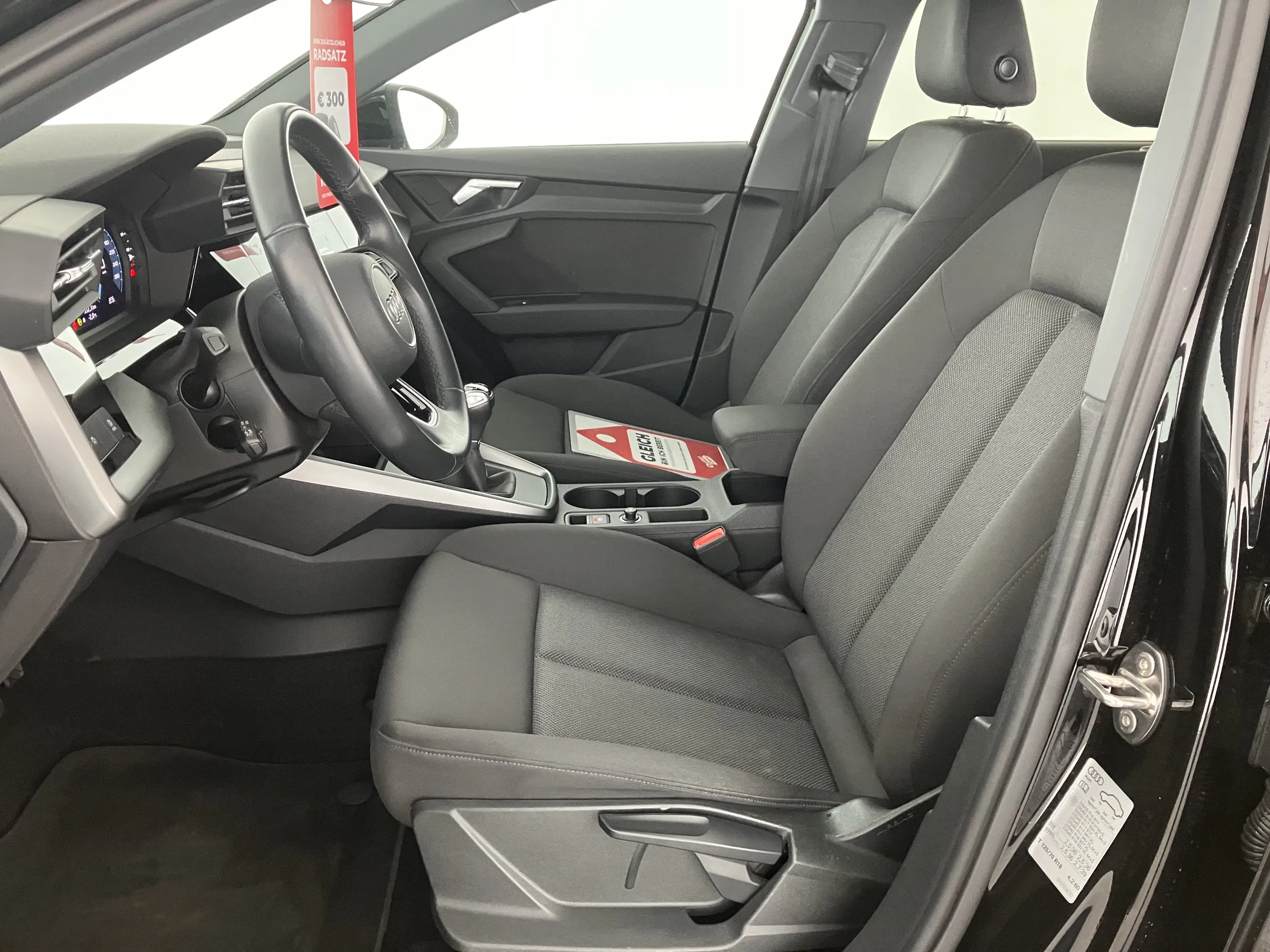 Audi A3 Sportback 30 1.0 TFSI advanced | Bild 14 von 18