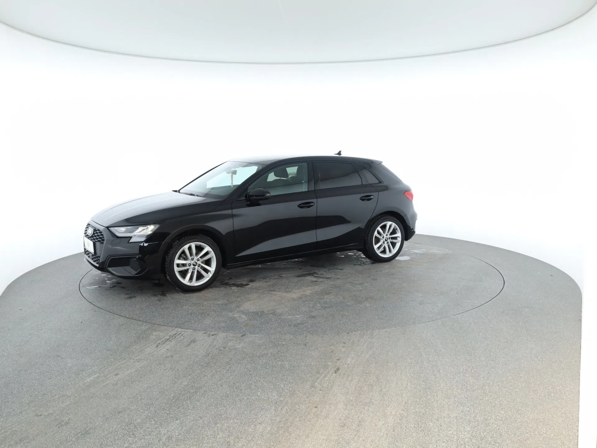 Audi A3 Sportback 30 1.0 TFSI advanced | Bild 3 von 18