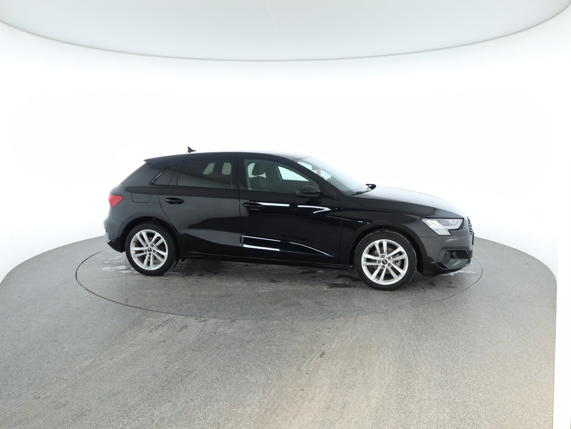 Audi A3 Sportback 30 1.0 TFSI advanced | Bild 7 von 18