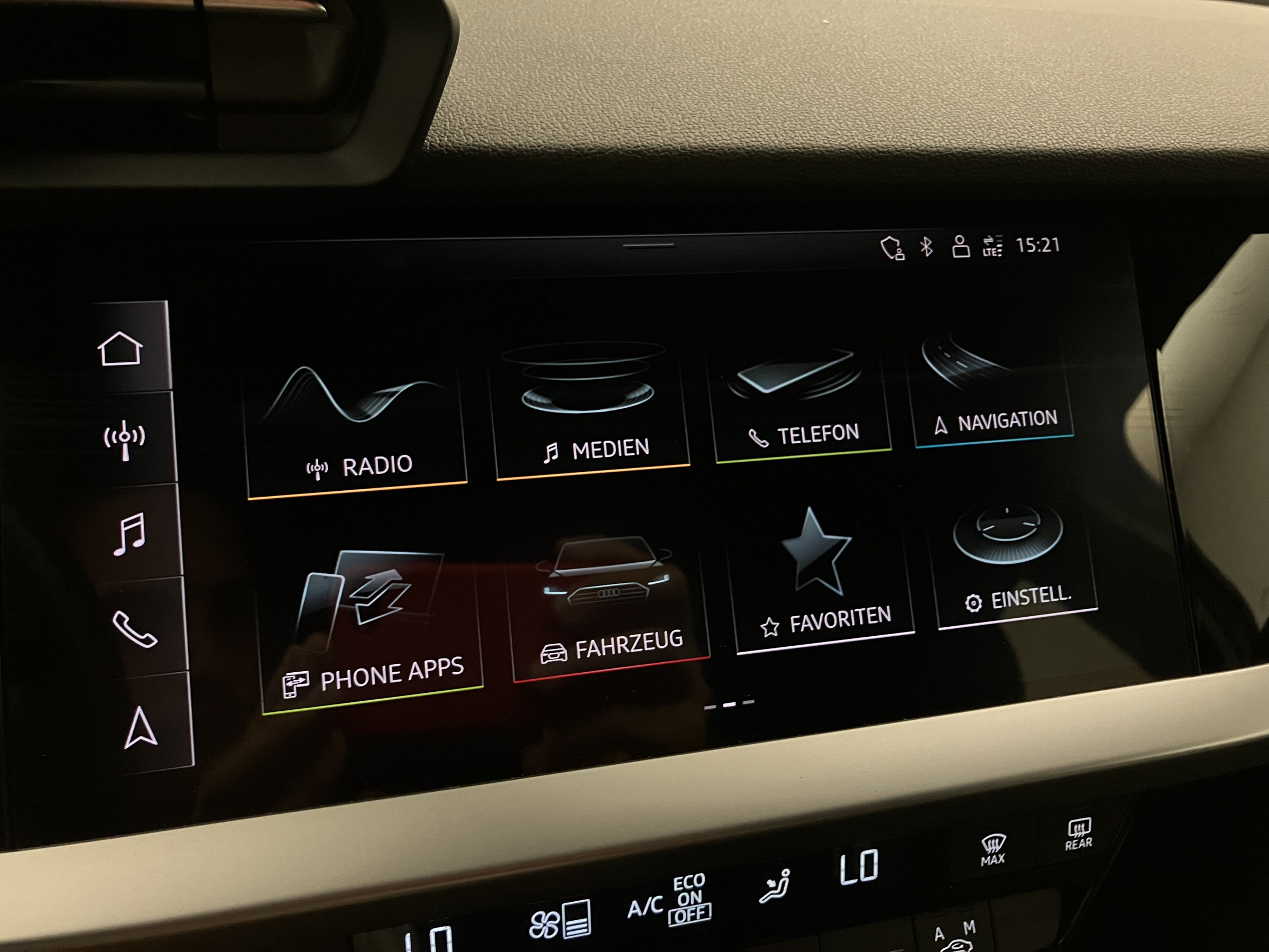 Audi A3 35 1.5 TFSI (M-H) S-Line | Bild 19 von 31