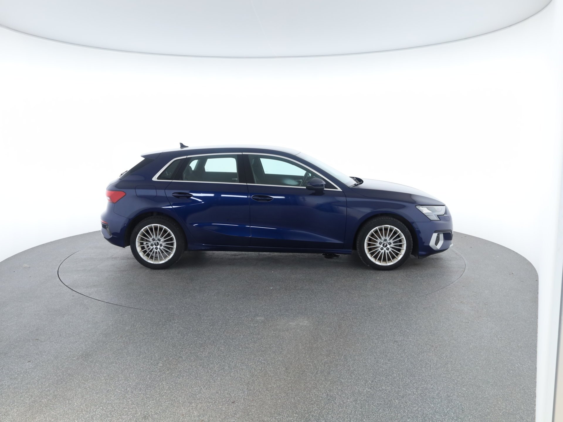 Audi A3 Sportback 35 2.0 TDI advanced | Bild 31 von 31