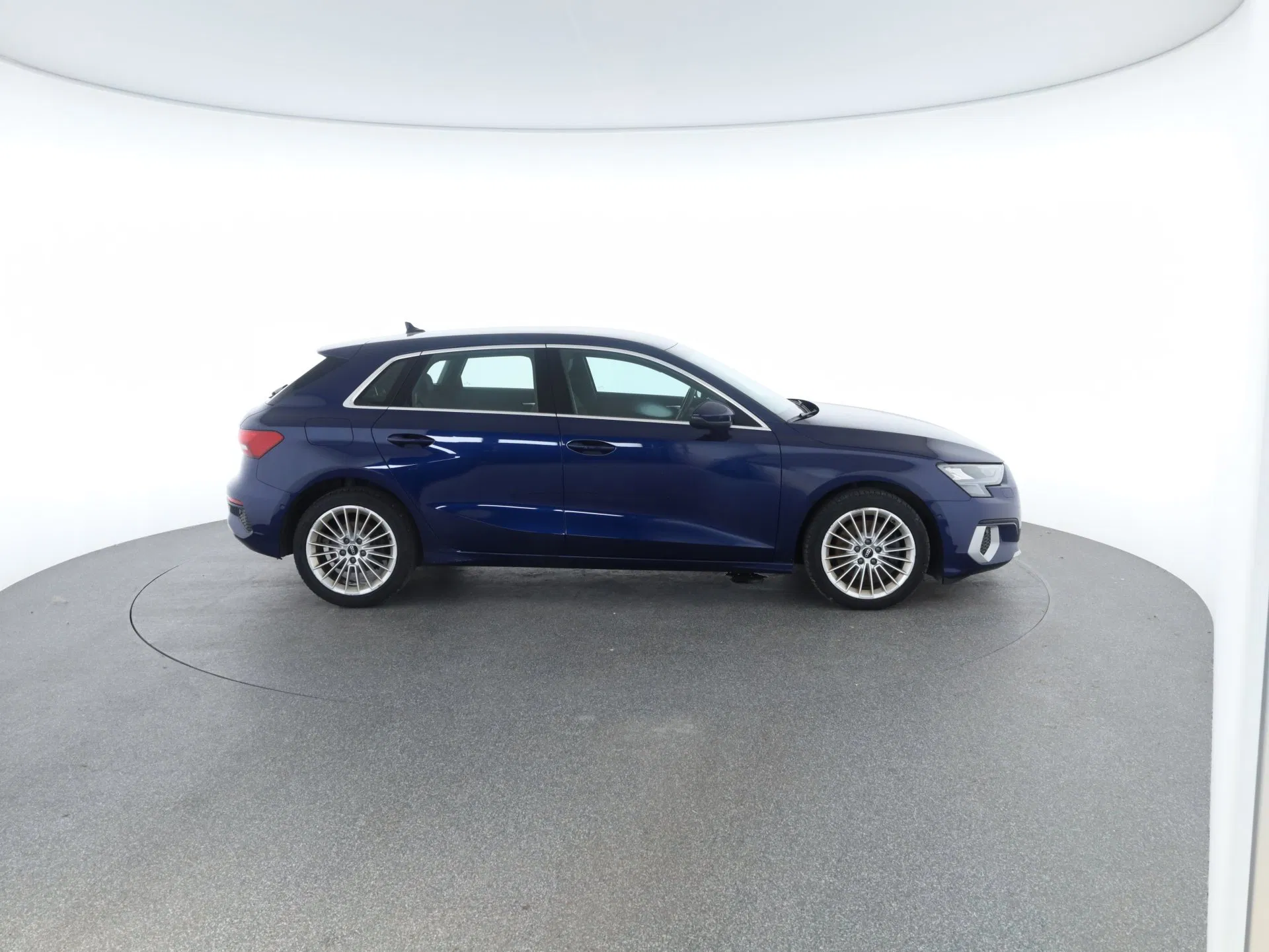 Audi A3 Sportback 35 2.0 TDI advanced | Bild 31 von 31