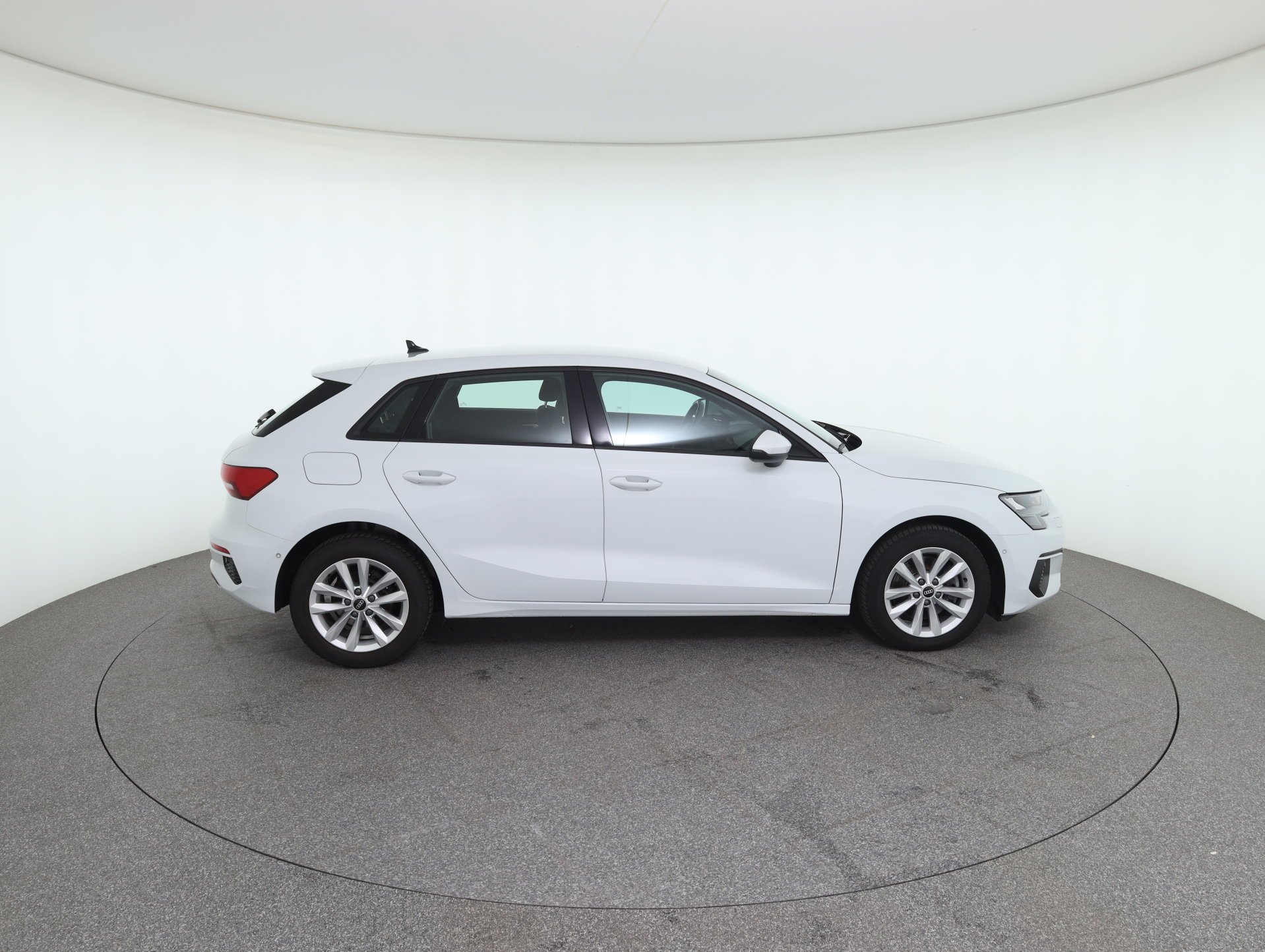 Audi A3 Sportback 30 1.0 TFSI | Bild 4 von 30