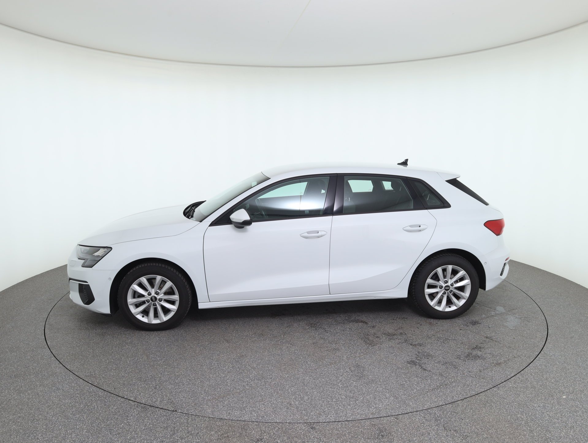 Audi A3 Sportback 30 1.0 TFSI | Bild 8 von 30