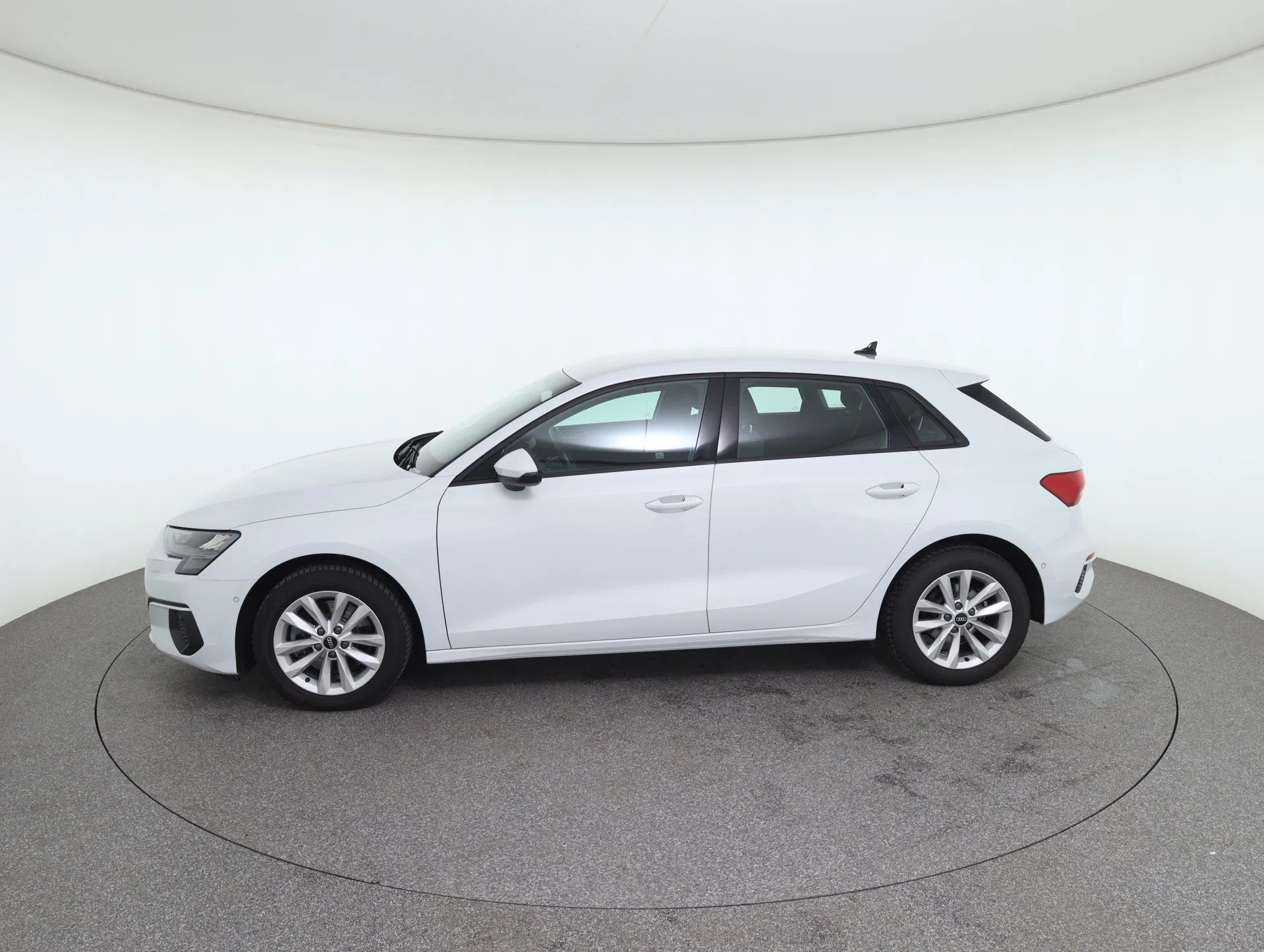 Audi A3 Sportback 30 1.0 TFSI | Bild 8 von 30