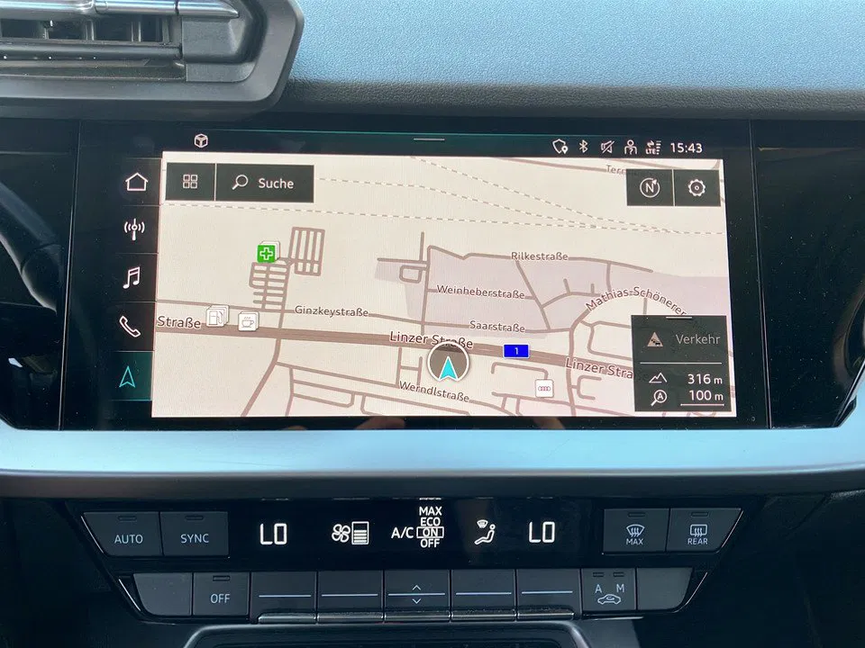 Audi A3 SB 30 TFSI S-Line | Bild 18 von 20
