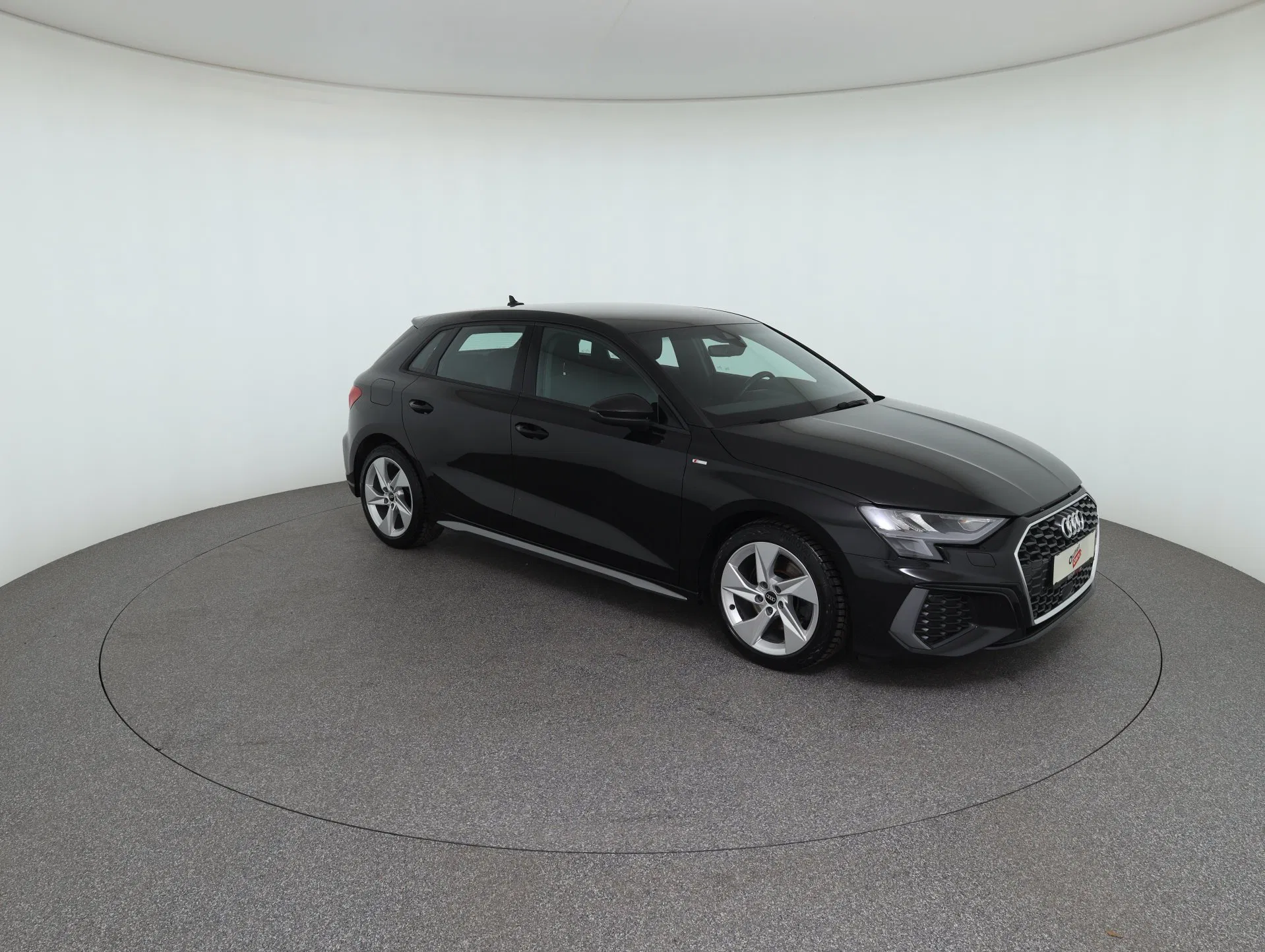 Audi A3 Sportback 30 1.0 TFSI M-H S-Line | Bild 21 von 31