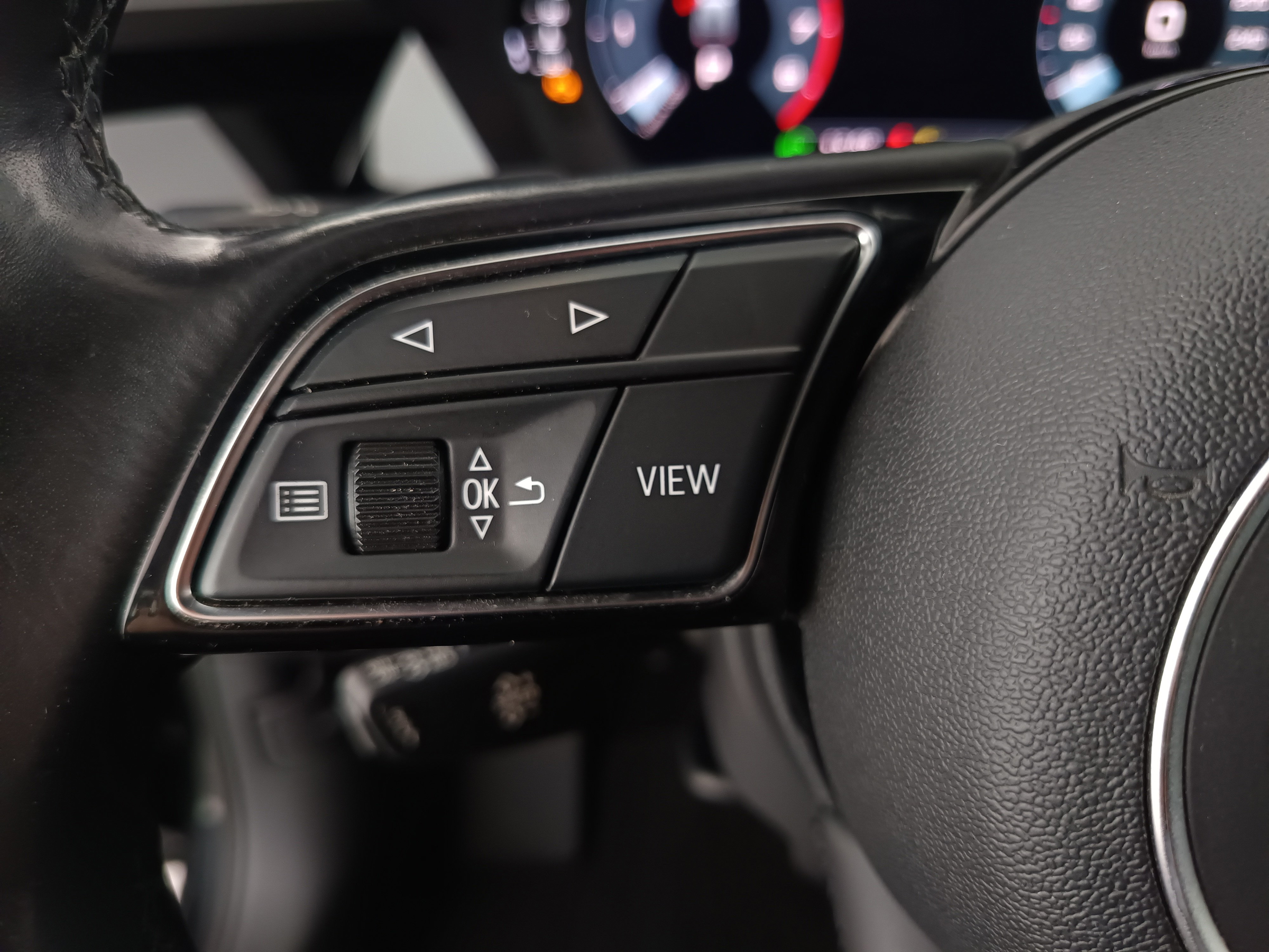 Audi A3 Sportback 30 1.0 TFSI M-H S-Line | Bild 30 von 31