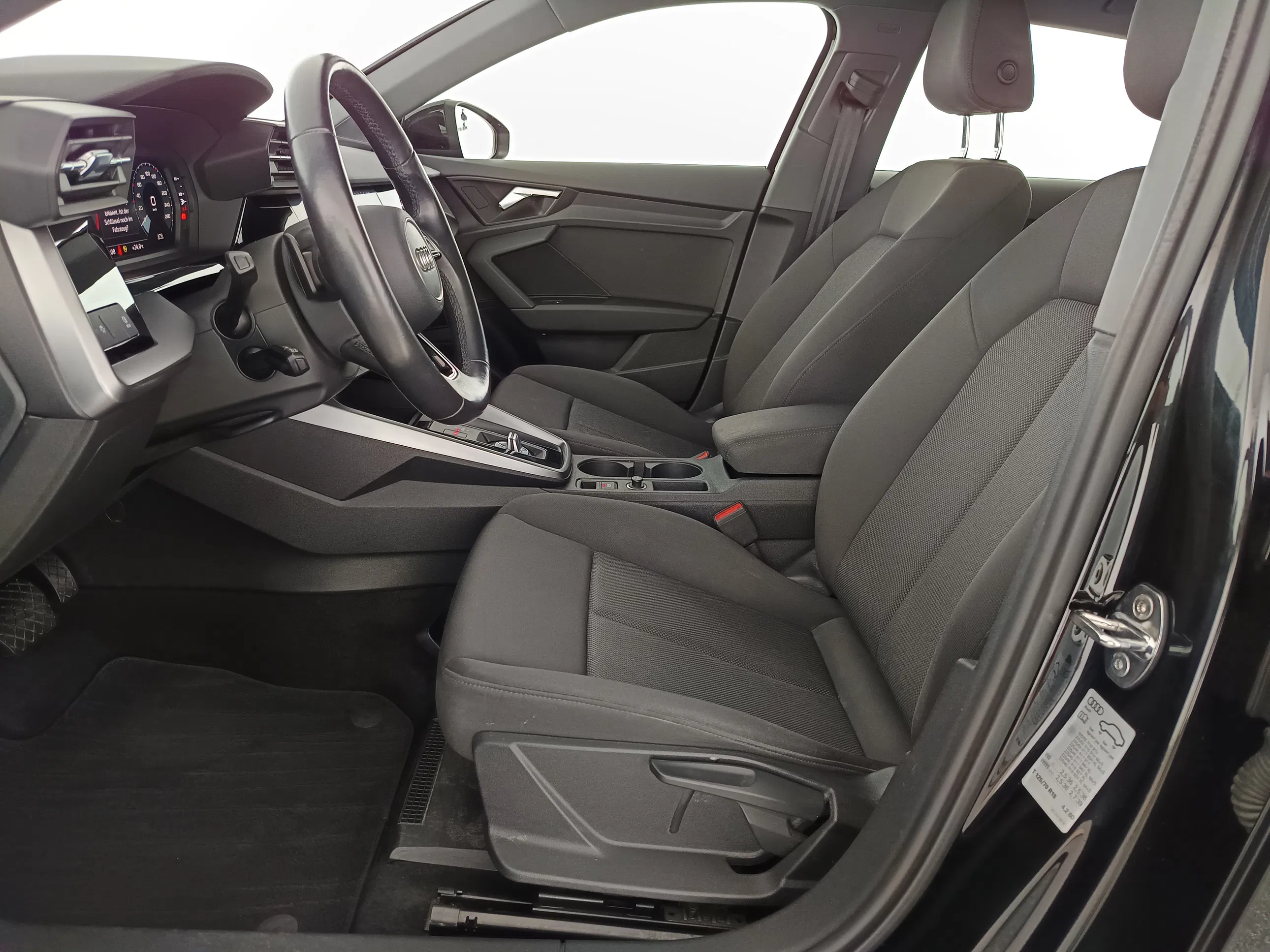 Audi A3 Sportback 30 1.0 TFSI M-H S-Line | Bild 5 von 31