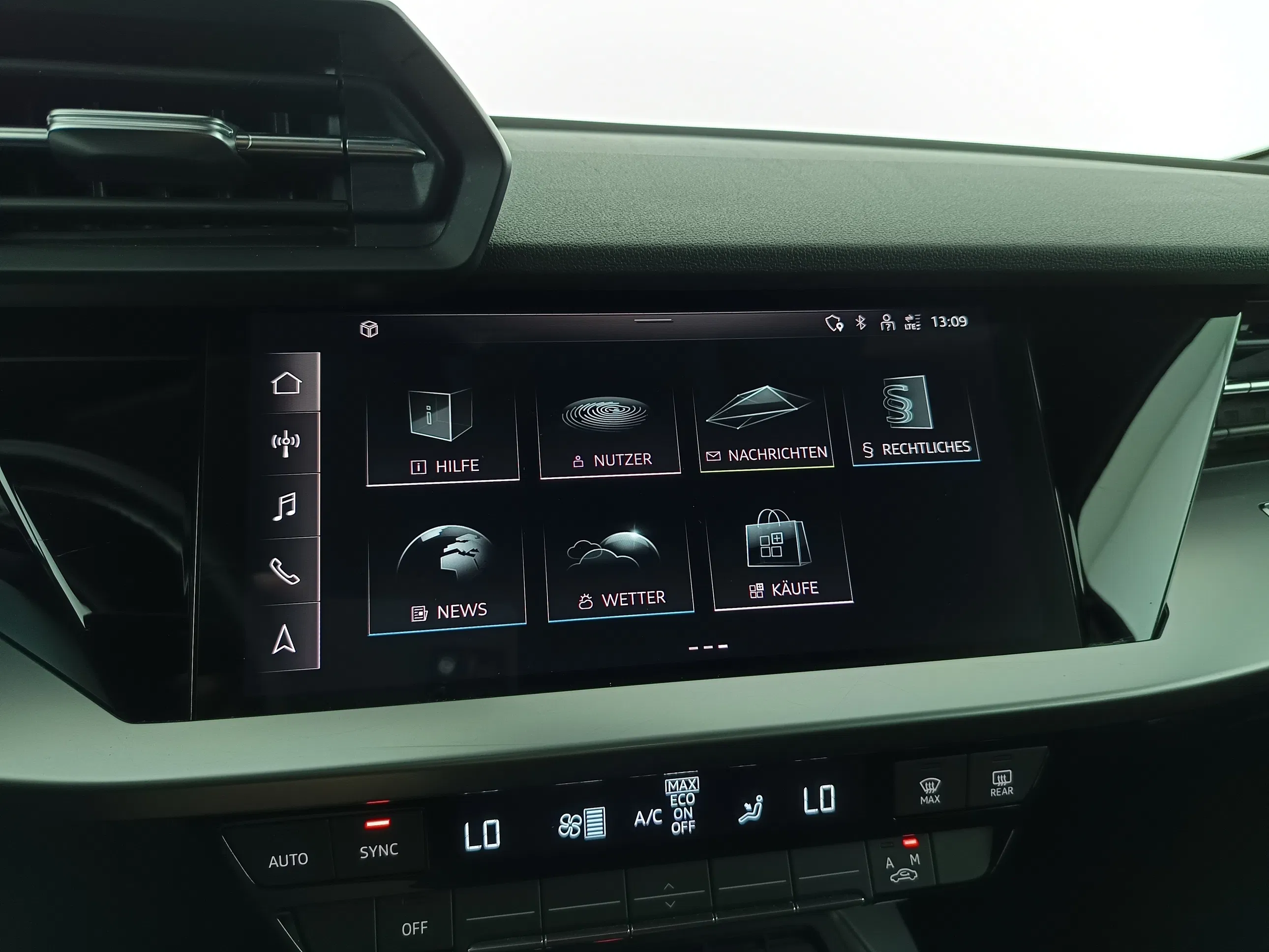 Audi A3 Sportback 30 1.0 TFSI M-H S-Line | Bild 8 von 31