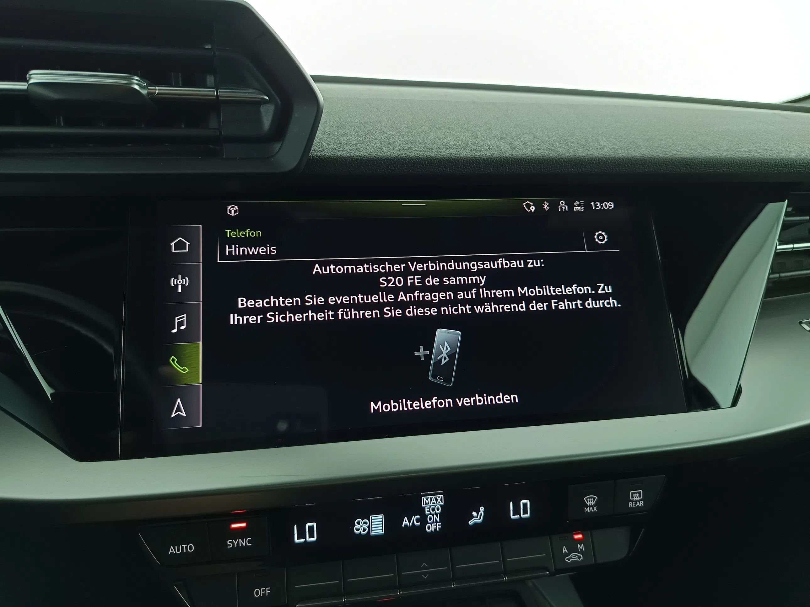 Audi A3 Sportback 30 1.0 TFSI M-H S-Line | Bild 9 von 31