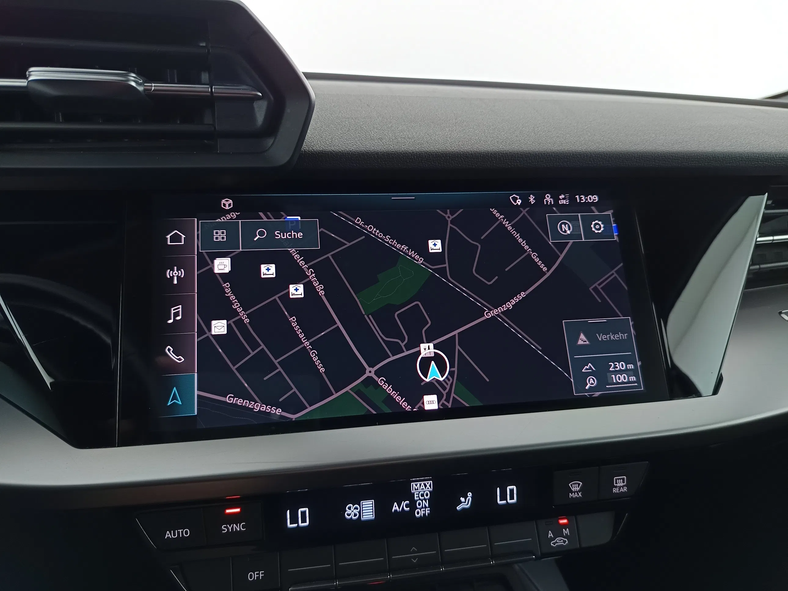 Audi A3 Sportback 30 1.0 TFSI M-H S-Line | Bild 10 von 31