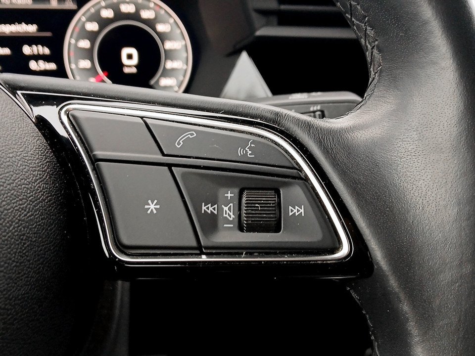 Audi A3 Limo. 35 TFSI S-Line Aut. | Bild 12 von 17