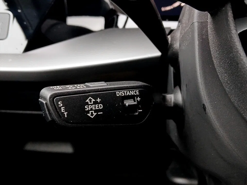 Audi A3 Limo. 35 TFSI S-Line Aut. | Bild 13 von 17