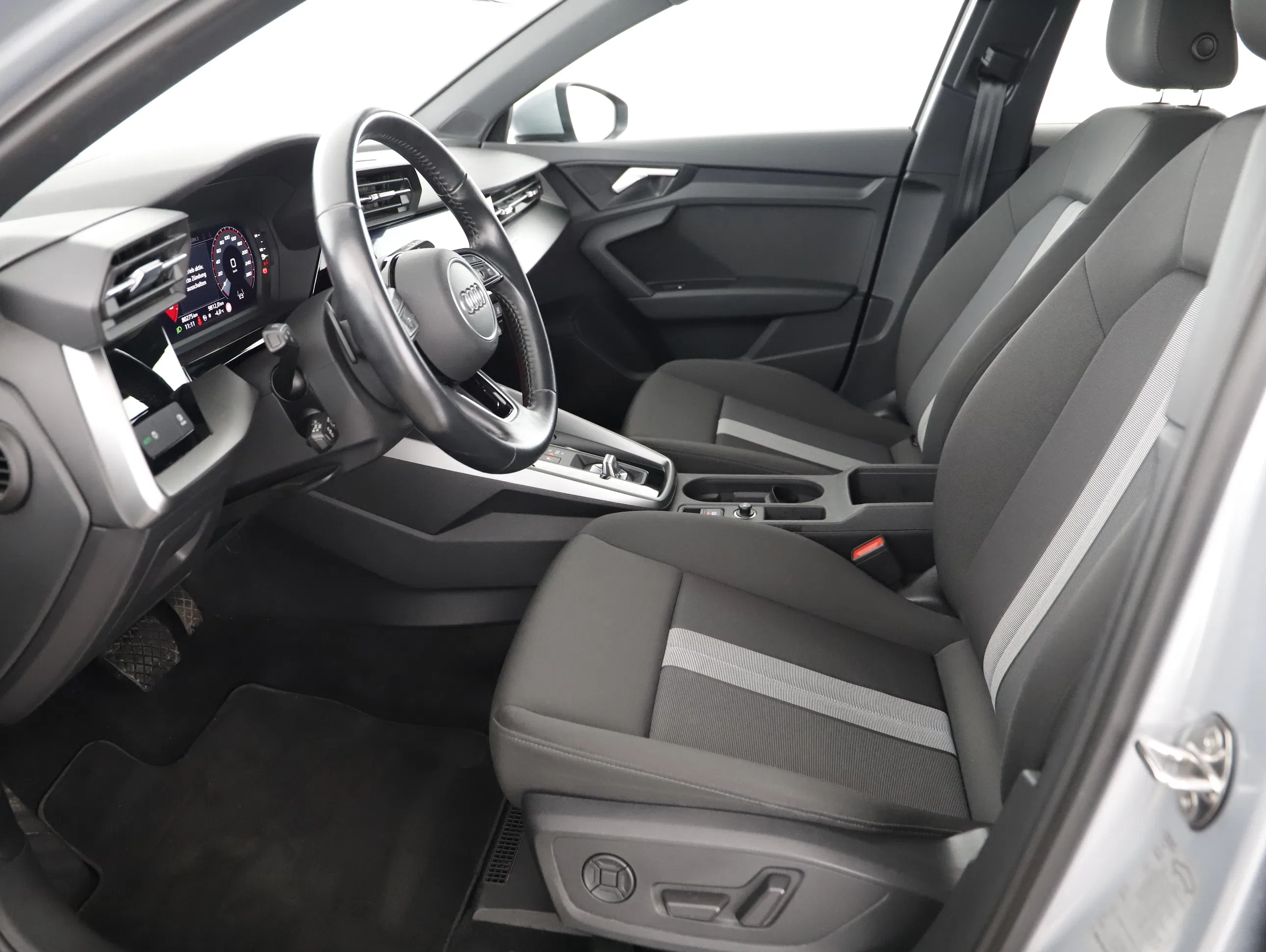 Audi A3 Sportback 35 1.5 TFSI (M-H) | Bild 1 von 23