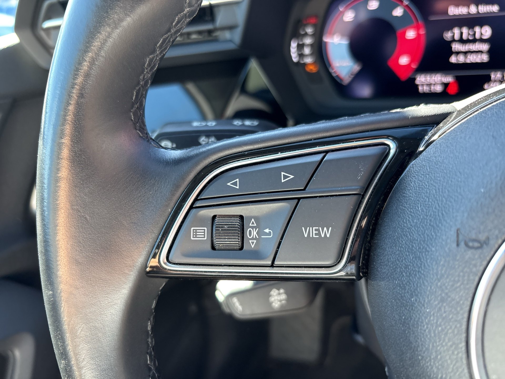 Audi A3 30 2.0 TDI S-Line | Bild 11 von 19