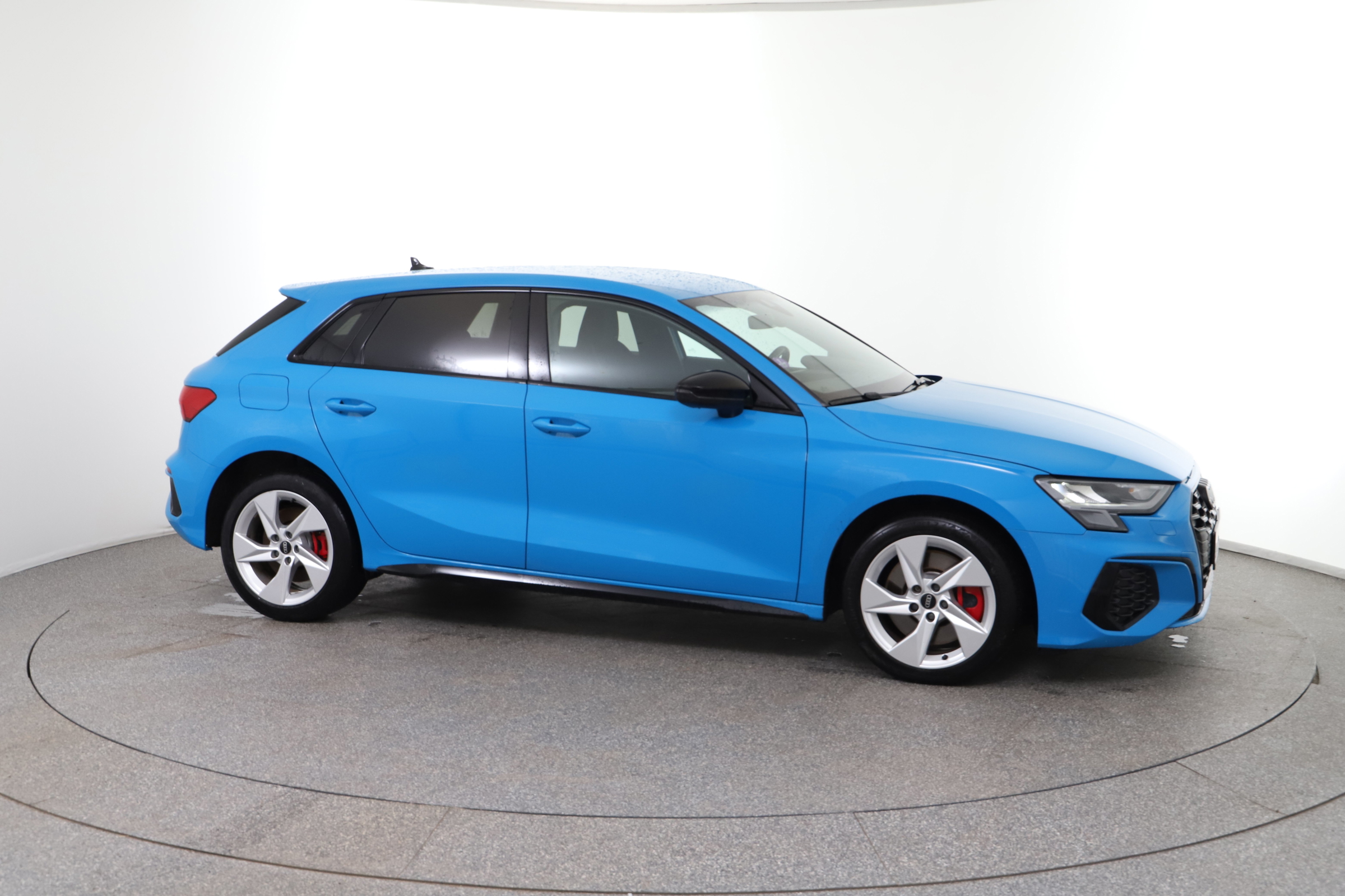Audi A3 Sportback 45 1.4 TFSI e S-Line | Bild 11 von 31