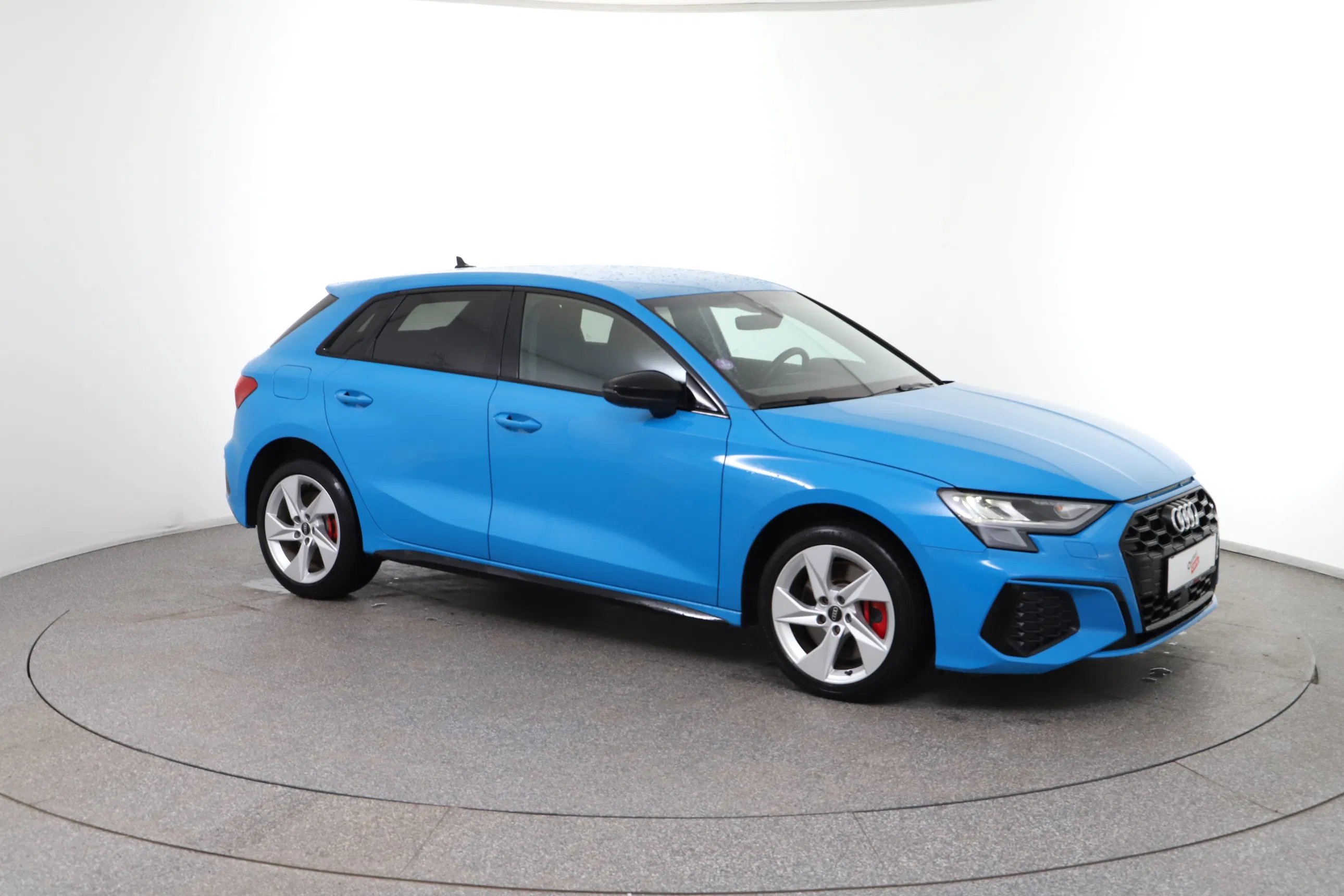 Audi A3 Sportback 45 1.4 TFSI e S-Line | Bild 12 von 17