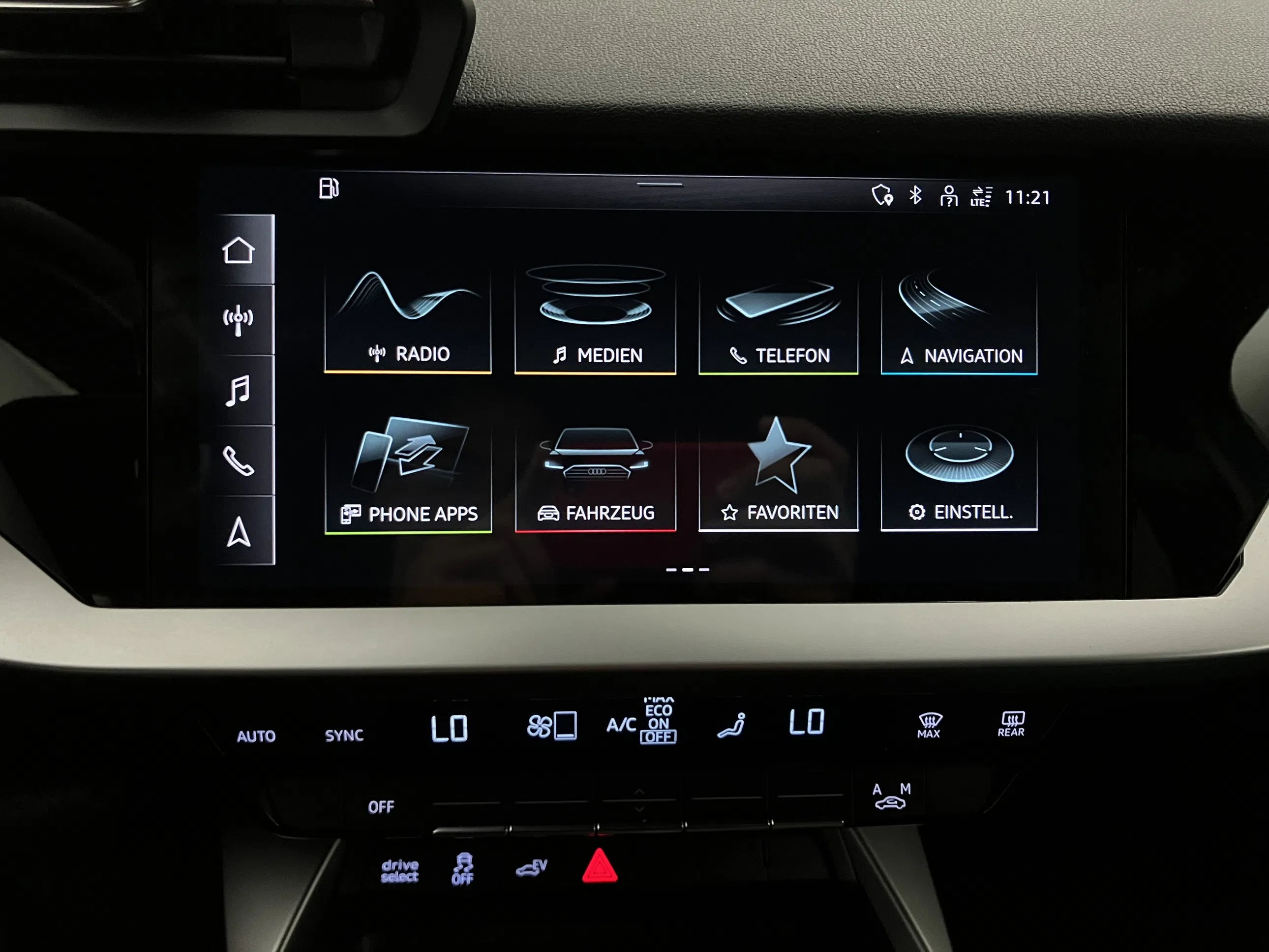 Audi A3 Sportback 45 1.4 TFSI e S-Line | Bild 26 von 31