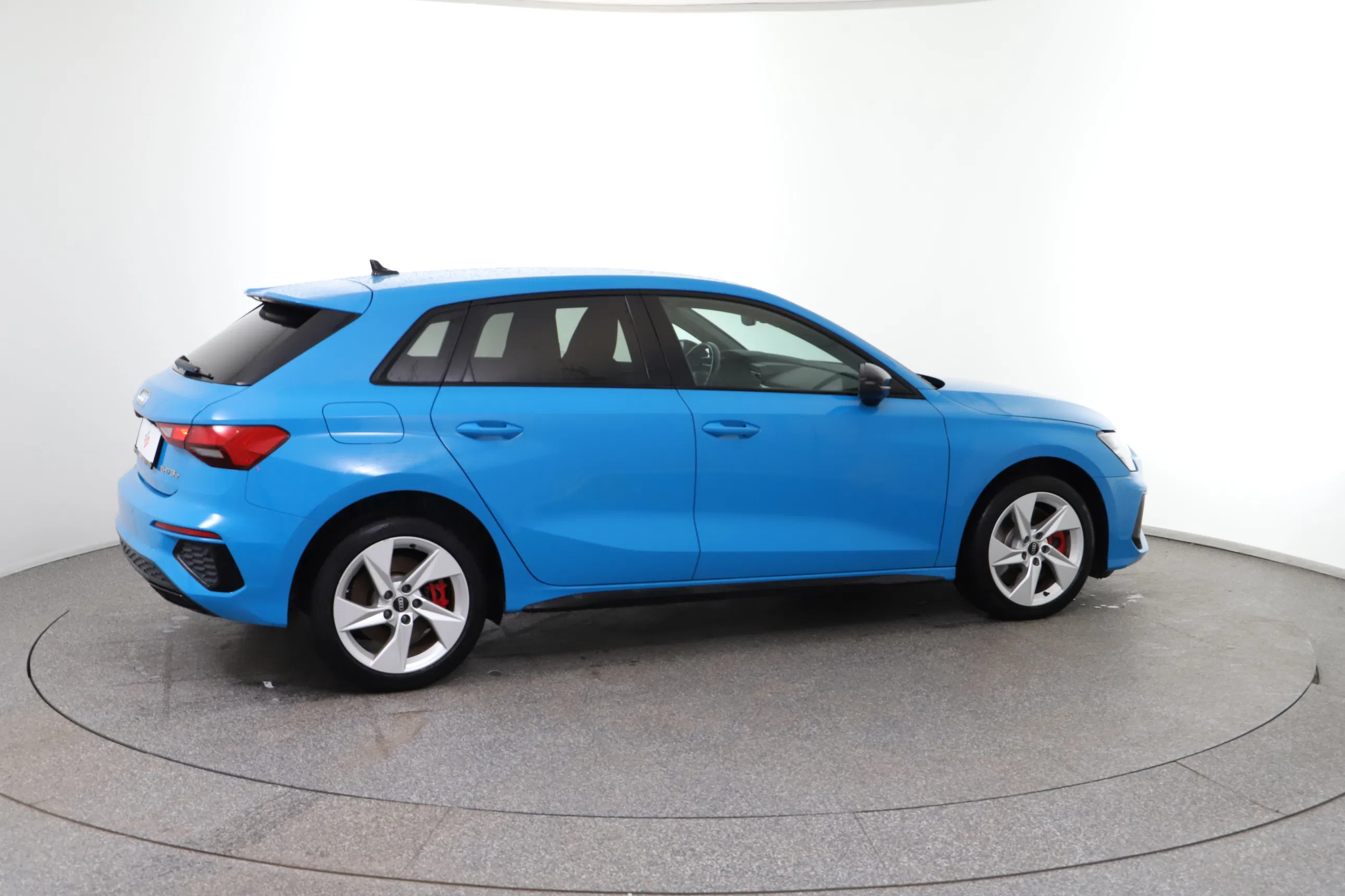 Audi A3 Sportback 45 1.4 TFSI e S-Line | Bild 9 von 17