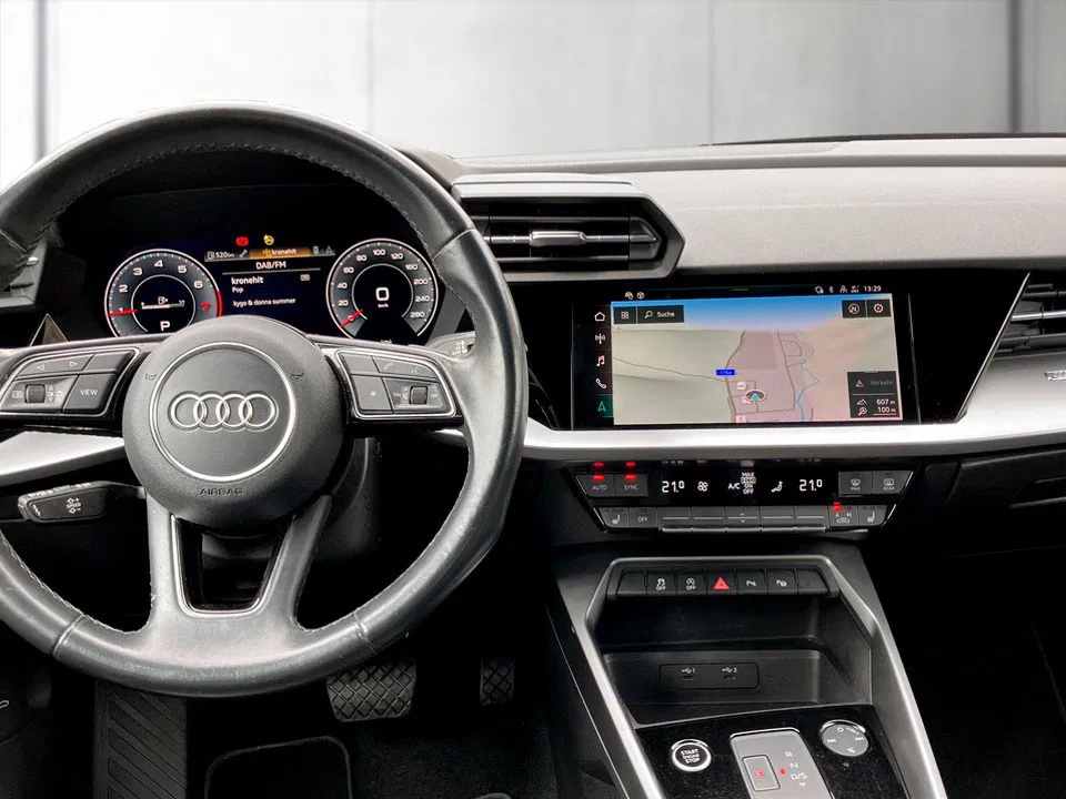 Audi A3 Sportback 30 TFSI Aut. | Bild 14 von 24