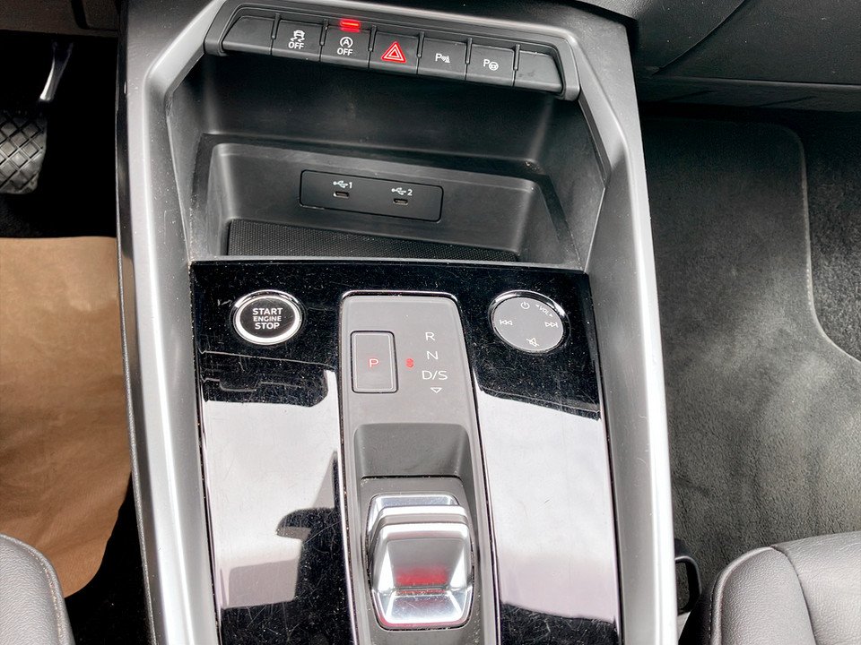 Audi A3 Sportback 30 TFSI Aut. | Bild 18 von 24