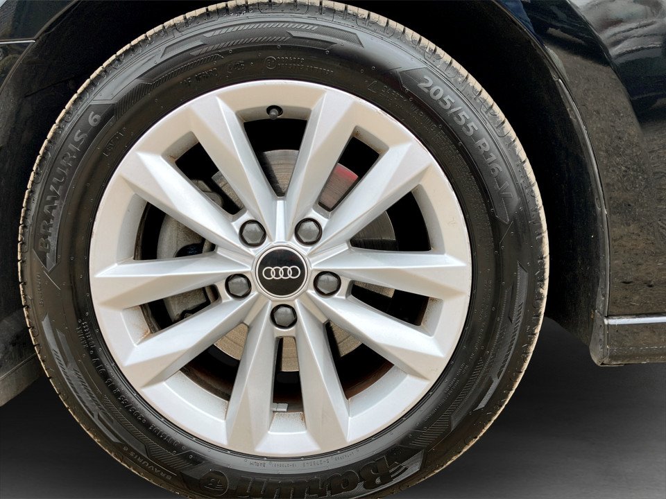 Audi A3 Sportback 30 TFSI Aut. | Bild 7 von 24