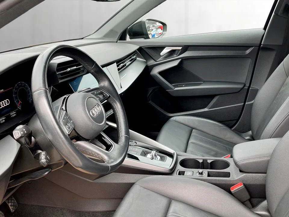 Audi A3 Sportback 30 TFSI Aut. | Bild 8 von 24