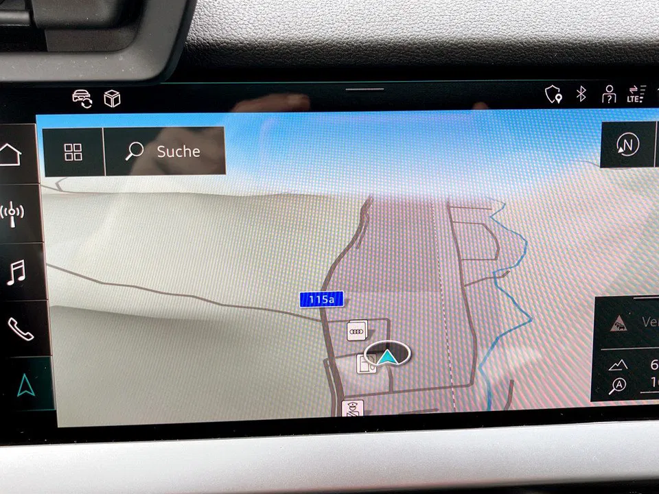 Audi A3 Sportback 30 TFSI Aut. | Bild 20 von 24