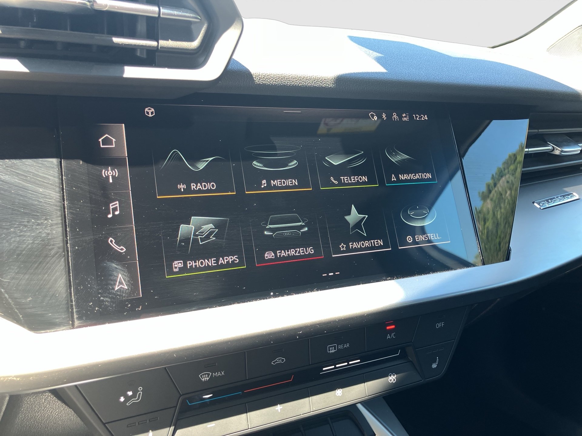 Audi A3 Sportback 40 2.0 TDI quattro S-Line | Bild 17 von 27