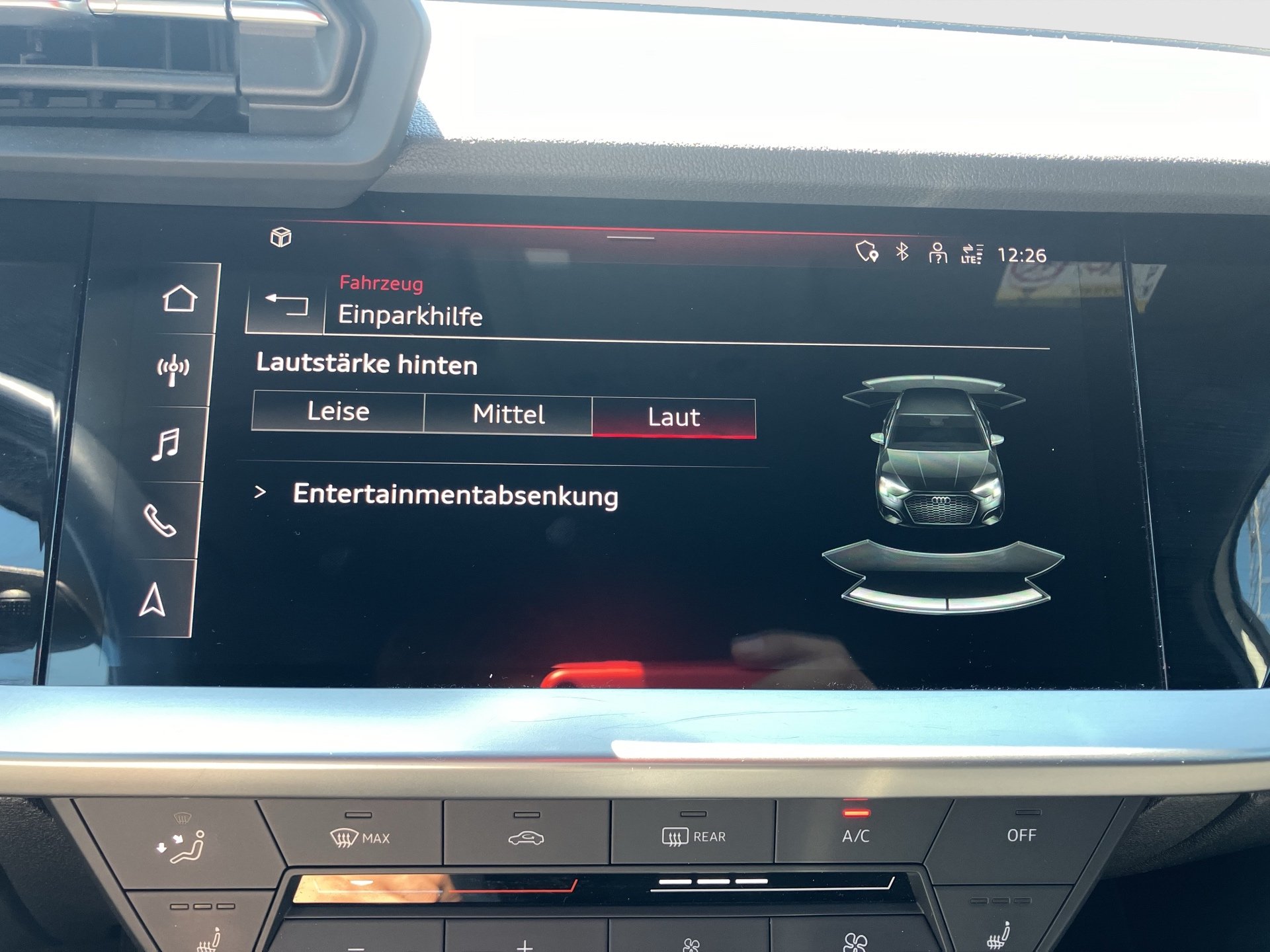 Audi A3 Sportback 40 2.0 TDI quattro S-Line | Bild 22 von 27