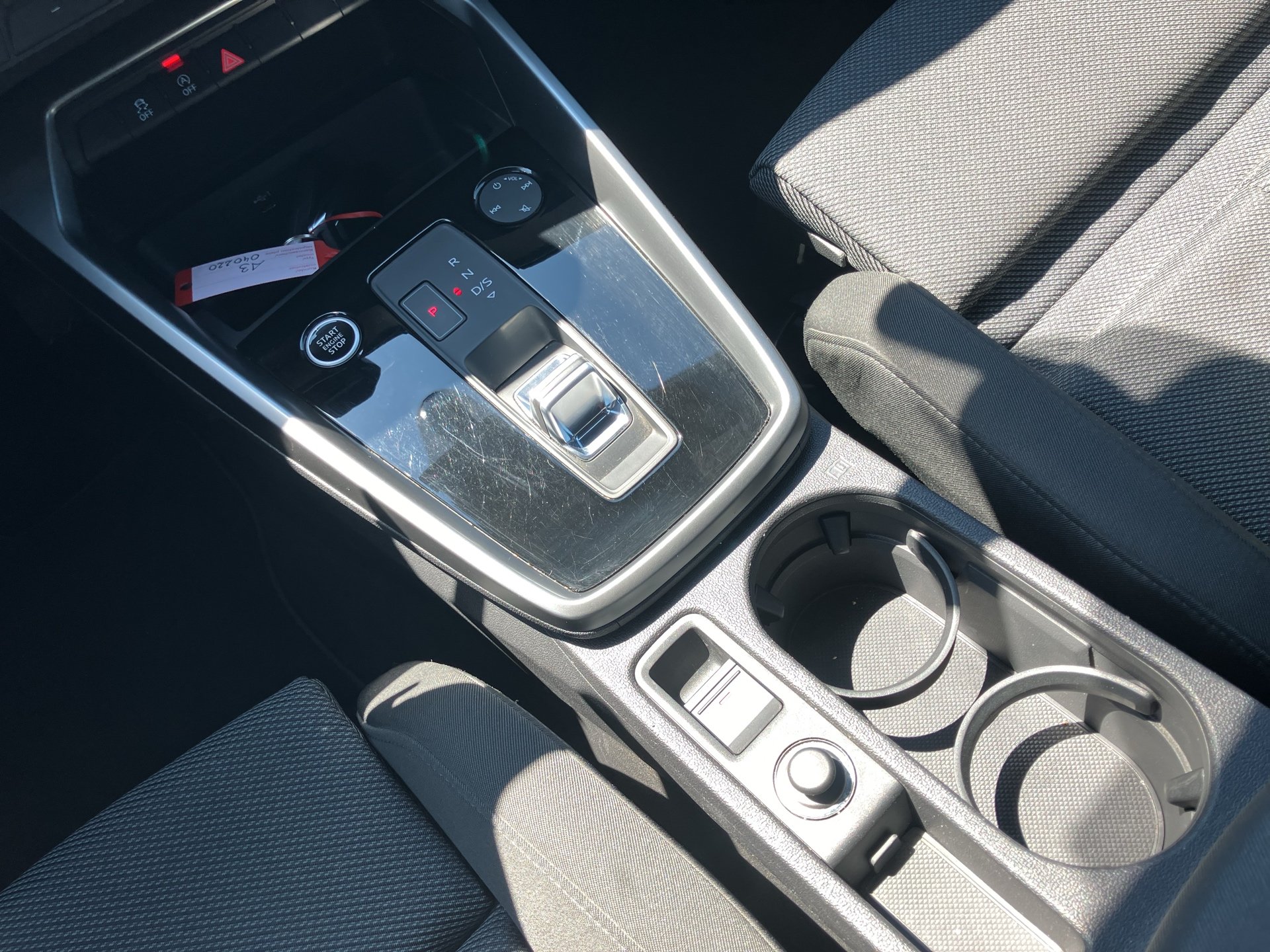 Audi A3 Sportback 40 2.0 TDI quattro S-Line | Bild 23 von 27