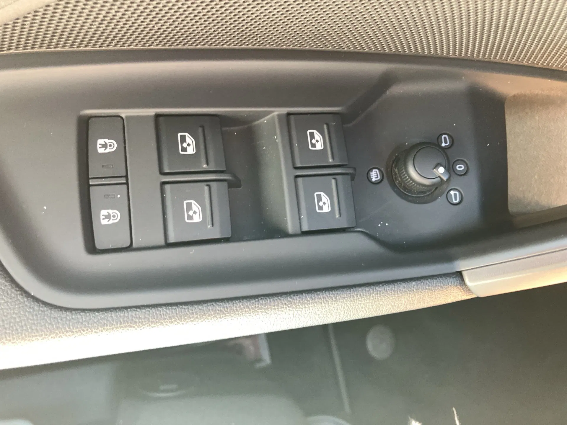 Audi A3 Sportback 40 2.0 TDI quattro S-Line | Bild 8 von 27