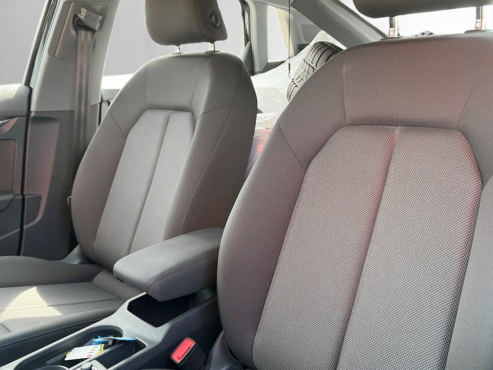 Audi A3 Sportback 30 2.0 TDI S-Line | Bild 12 von 21
