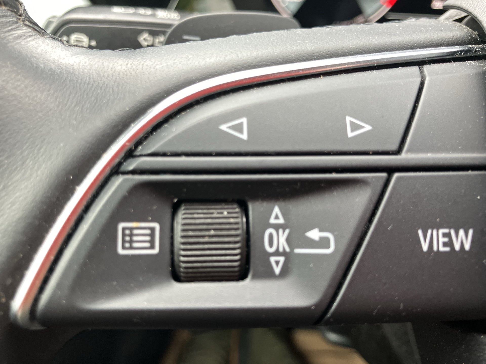 Audi A3 Sportback 30 2.0 TDI advanced | Bild 12 von 31