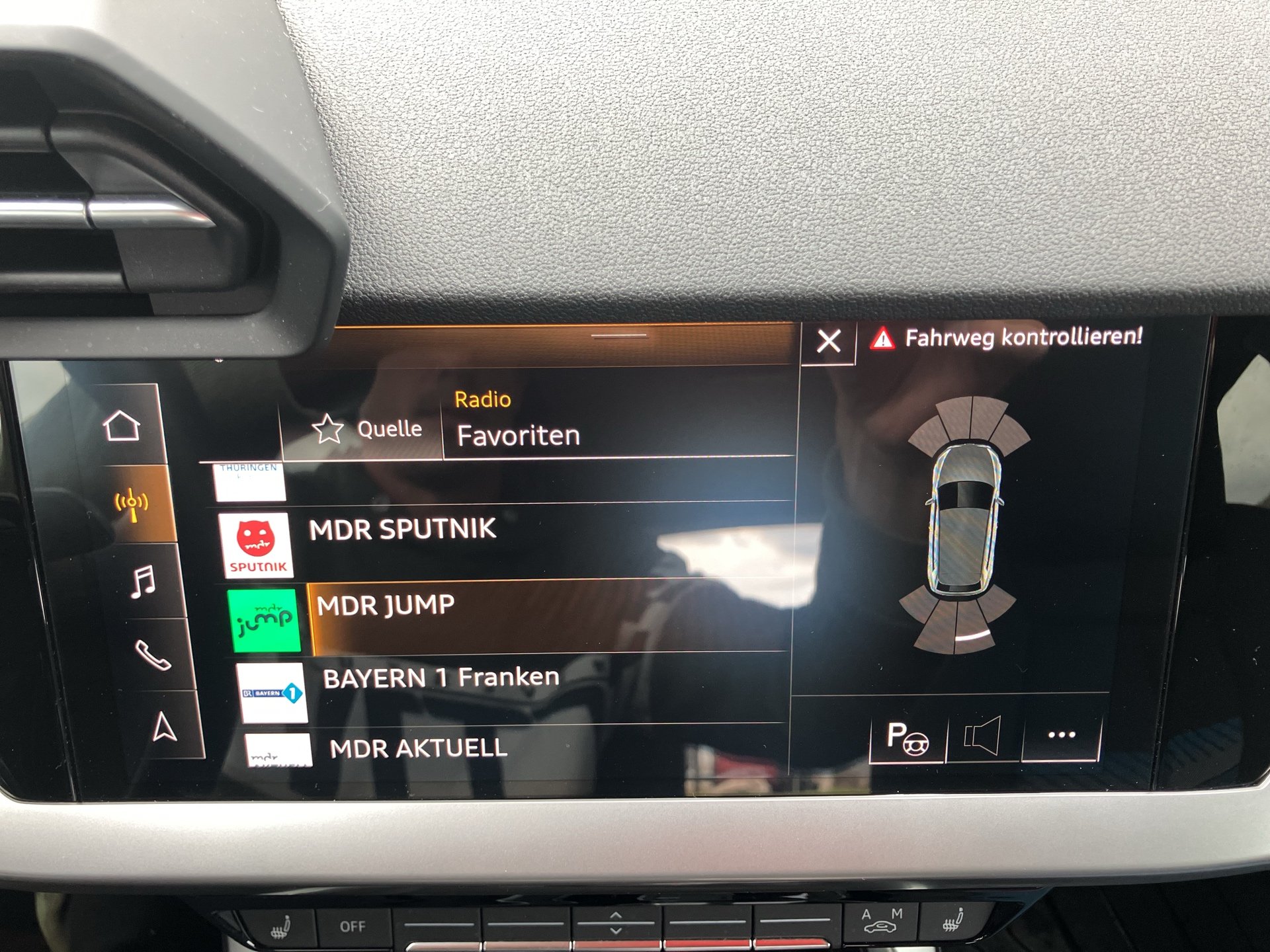 Audi A3 Sportback 30 2.0 TDI advanced | Bild 18 von 31