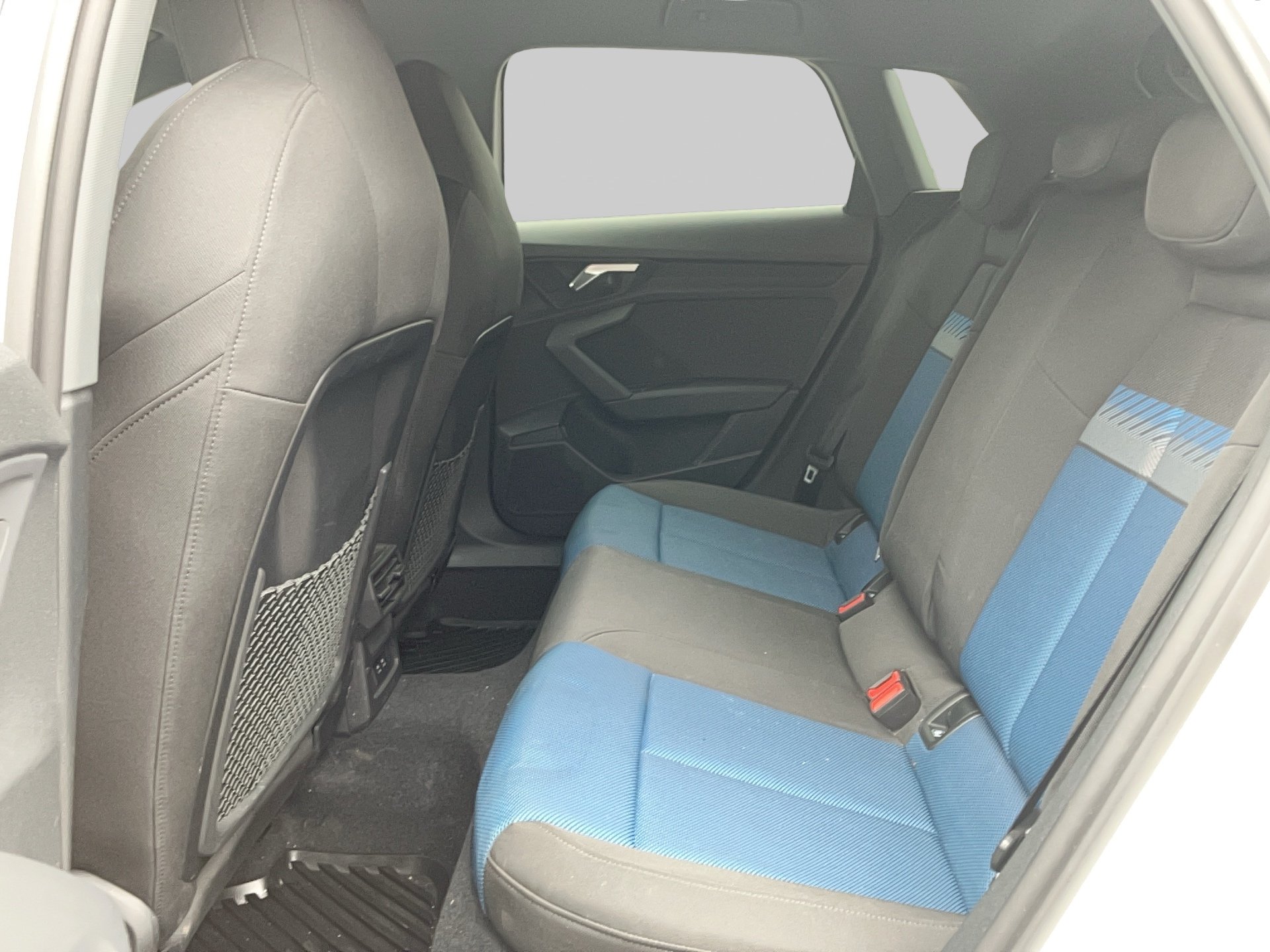 Audi A3 Sportback 30 2.0 TDI advanced | Bild 20 von 31