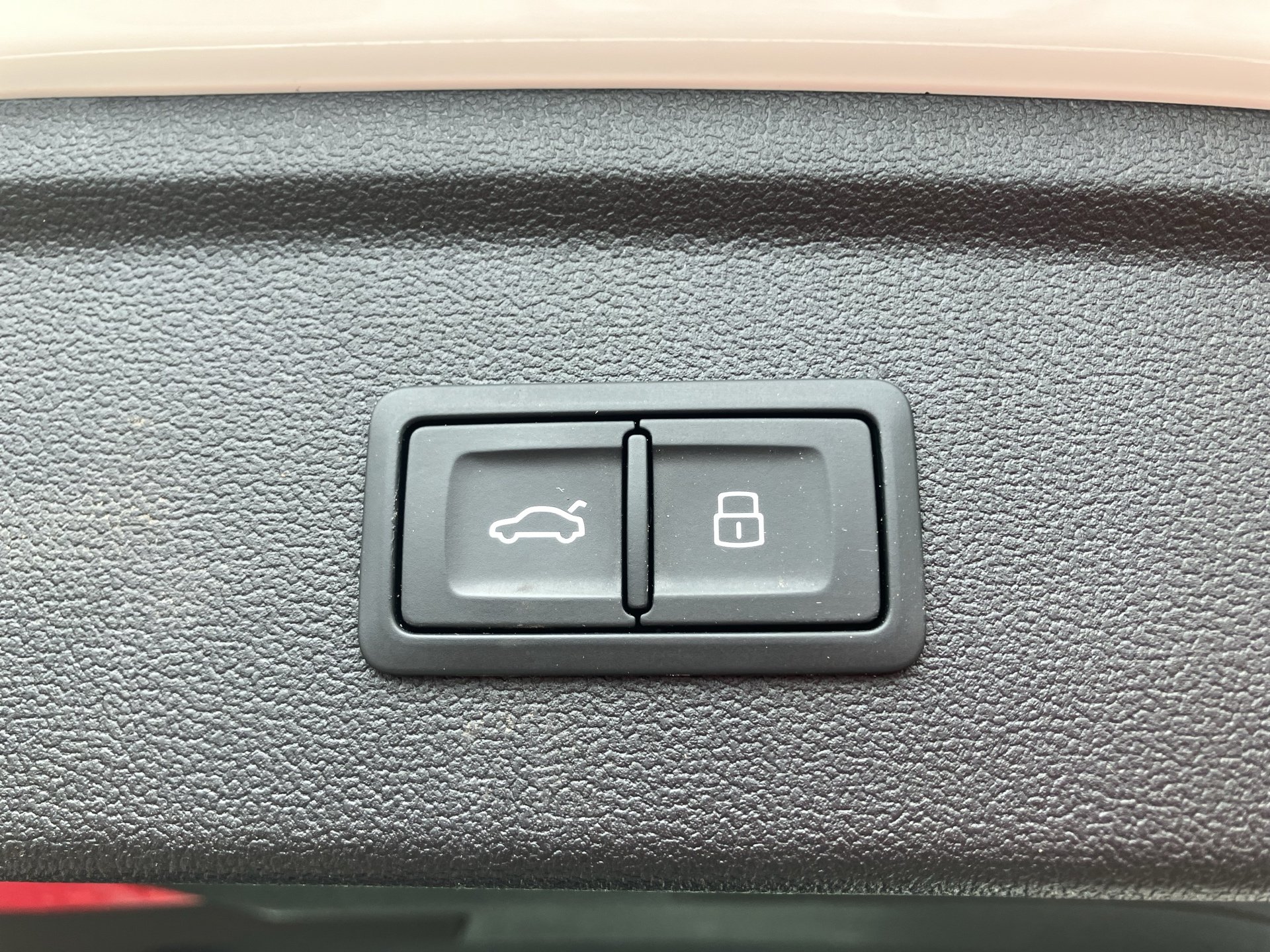 Audi A3 Sportback 30 2.0 TDI advanced | Bild 22 von 31