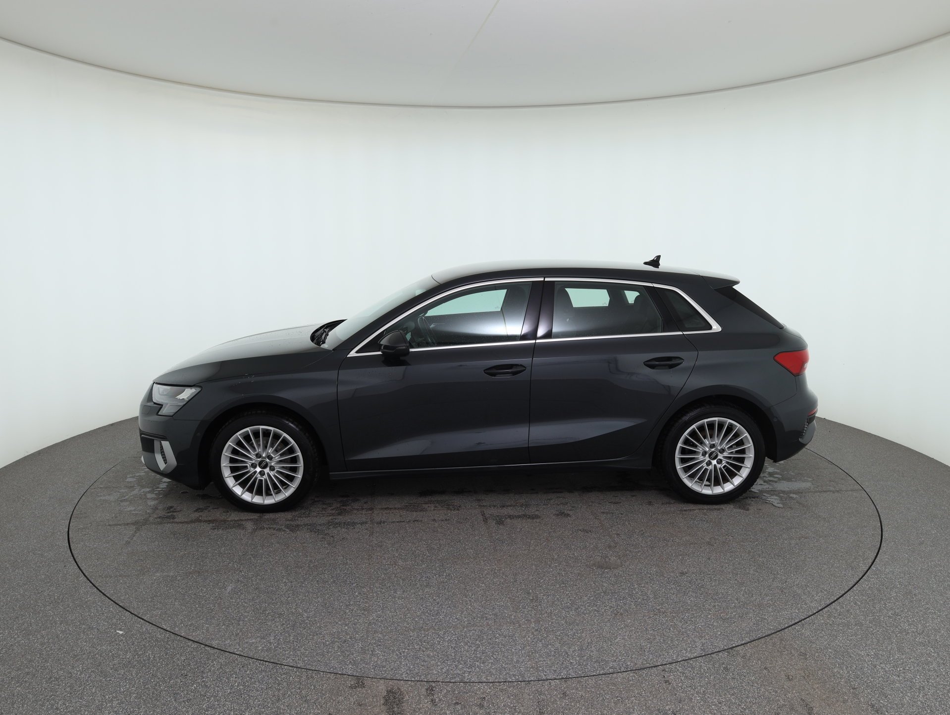 Audi A3 Sportback 35 TFSI advanced ext. | Bild 9 von 12
