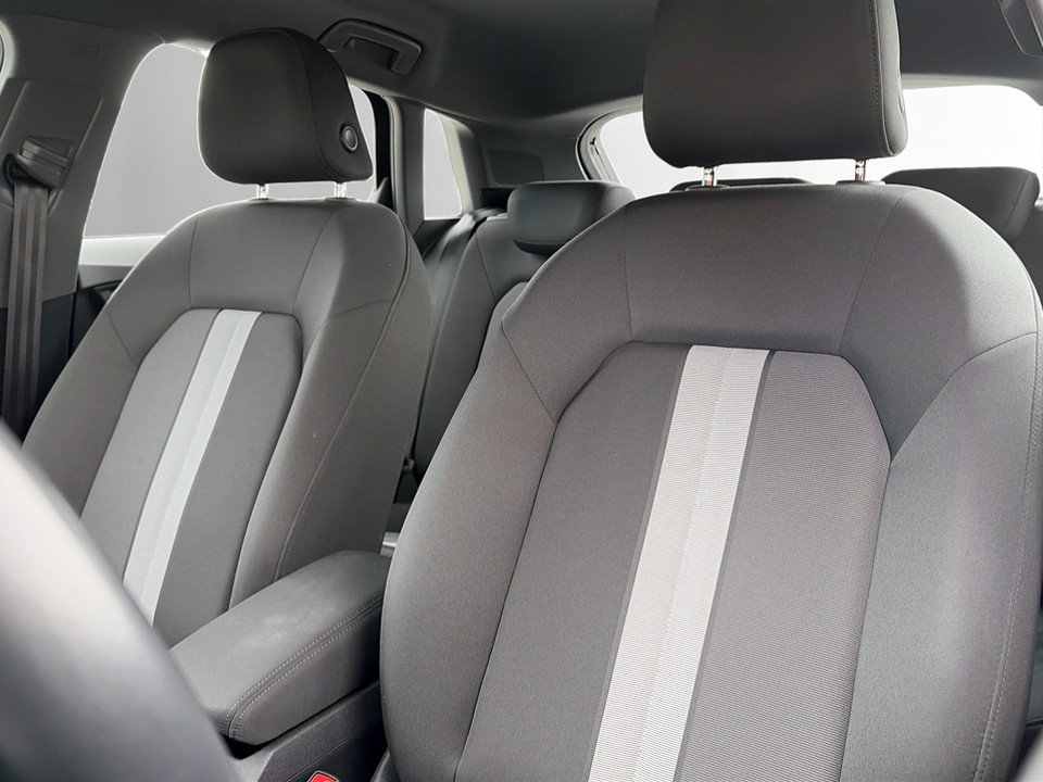 Audi A3 Sportback 30 2.0 TDI S-Line | Bild 12 von 21