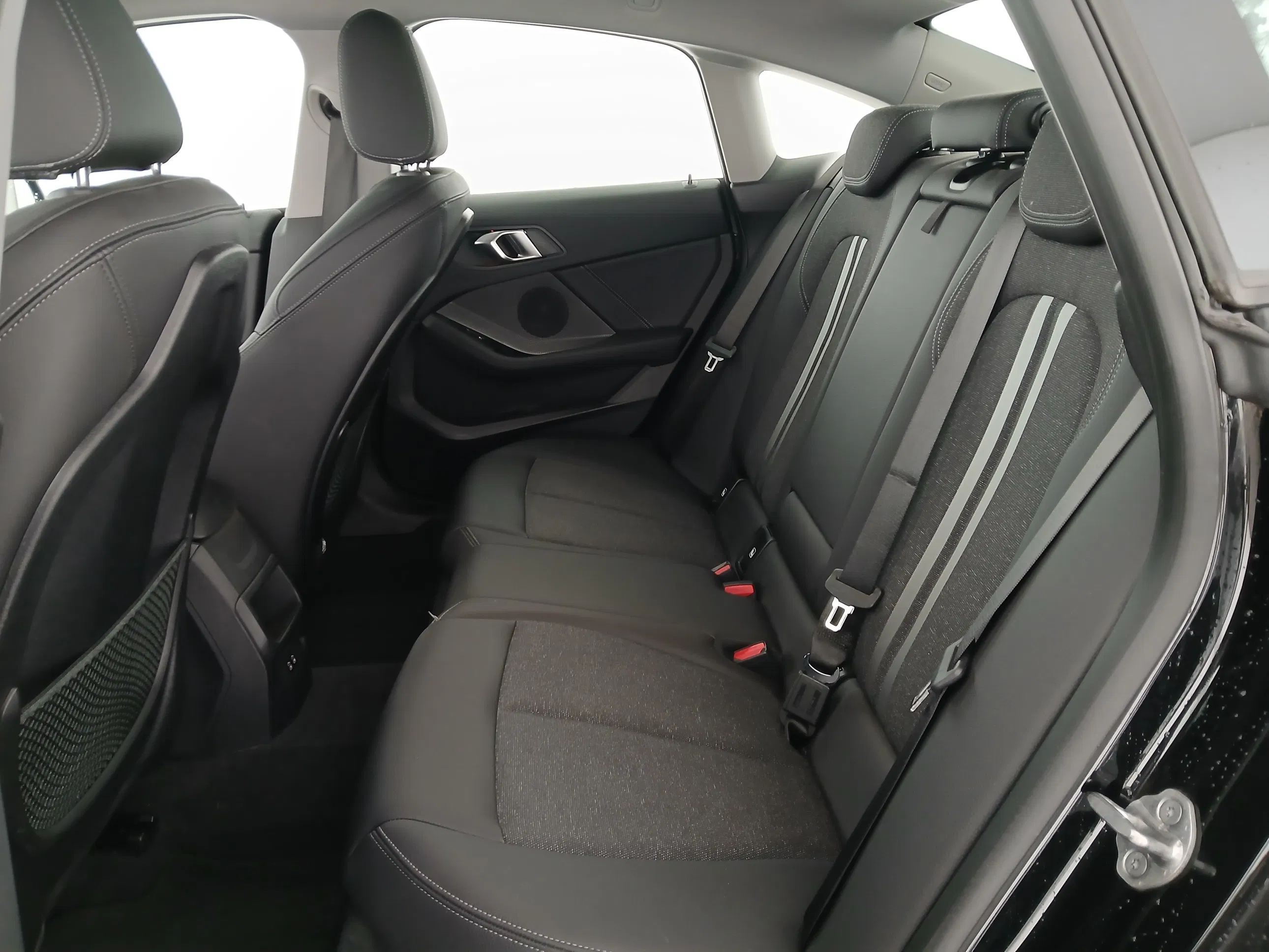 BMW 216d Gran Coupe Aut. | Bild 28 von 29