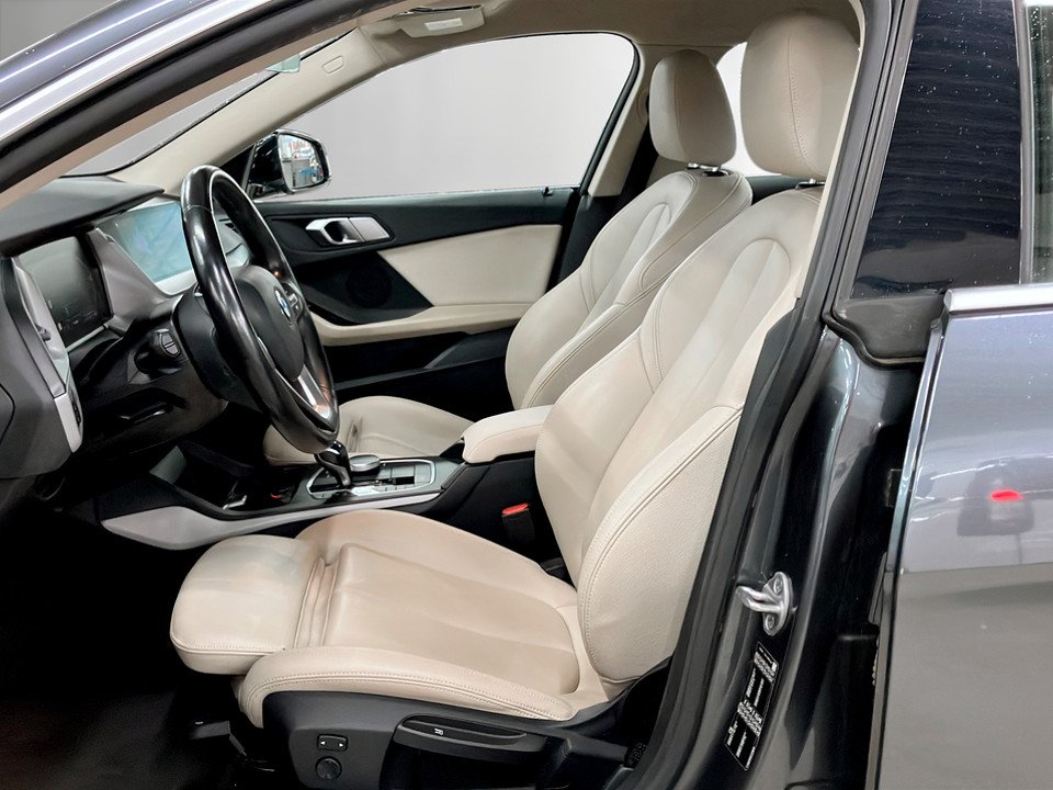 BMW 216d Gran Coupe Advantage | Bild 12 von 26