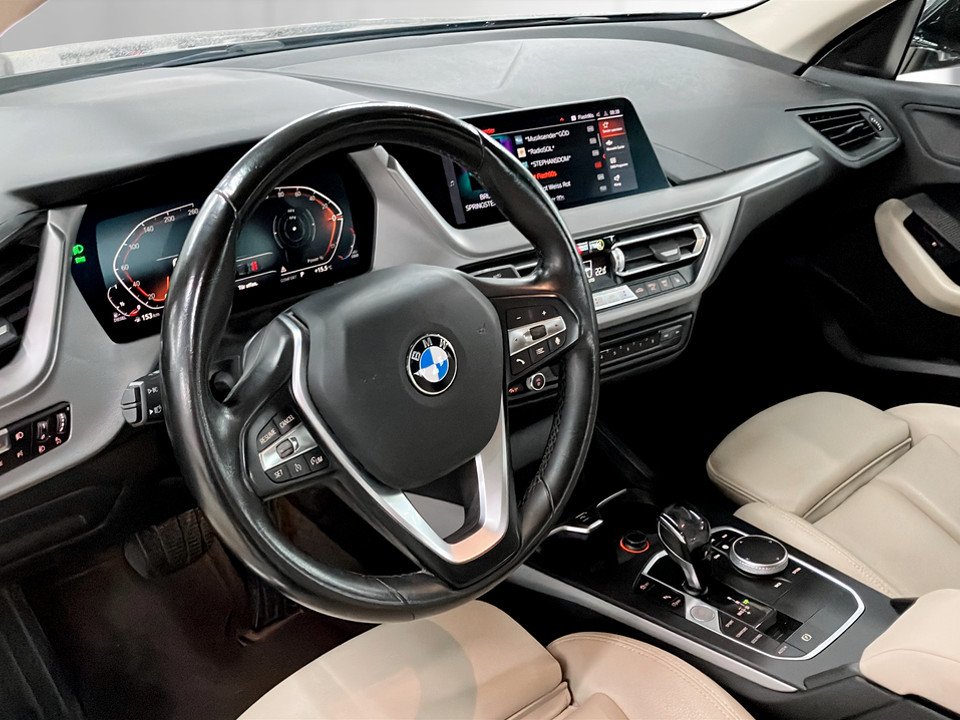 BMW 216d Gran Coupe Advantage | Bild 8 von 26