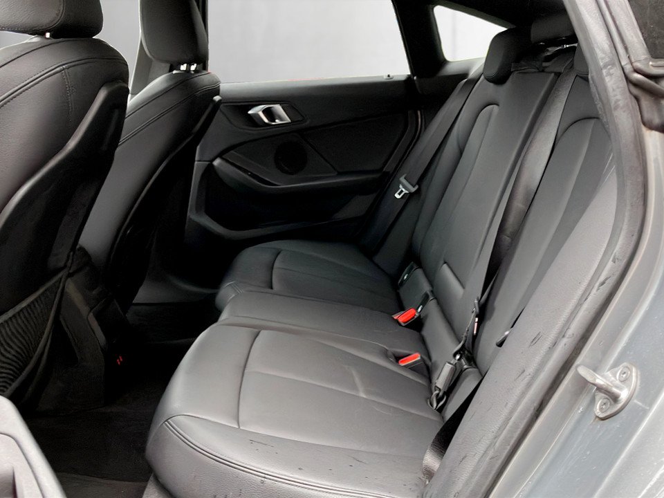 BMW 216d Gran Coupe M-Sport | Bild 17 von 27
