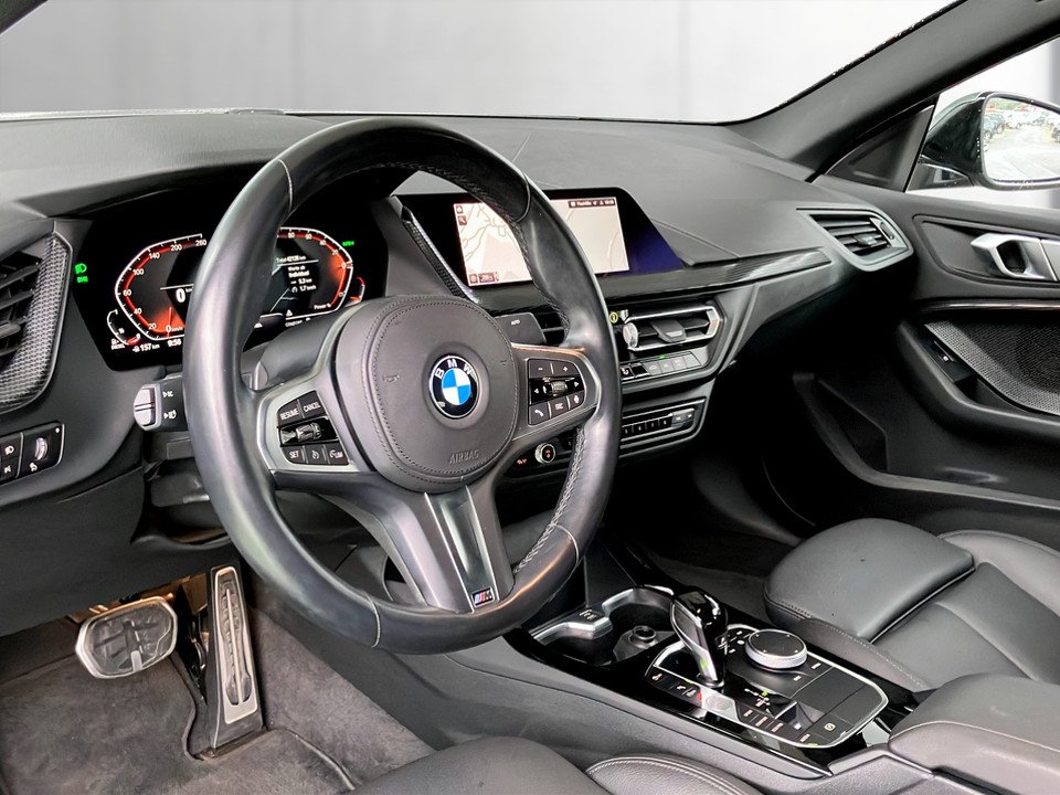 BMW 216d Gran Coupe M-Sport | Bild 7 von 27