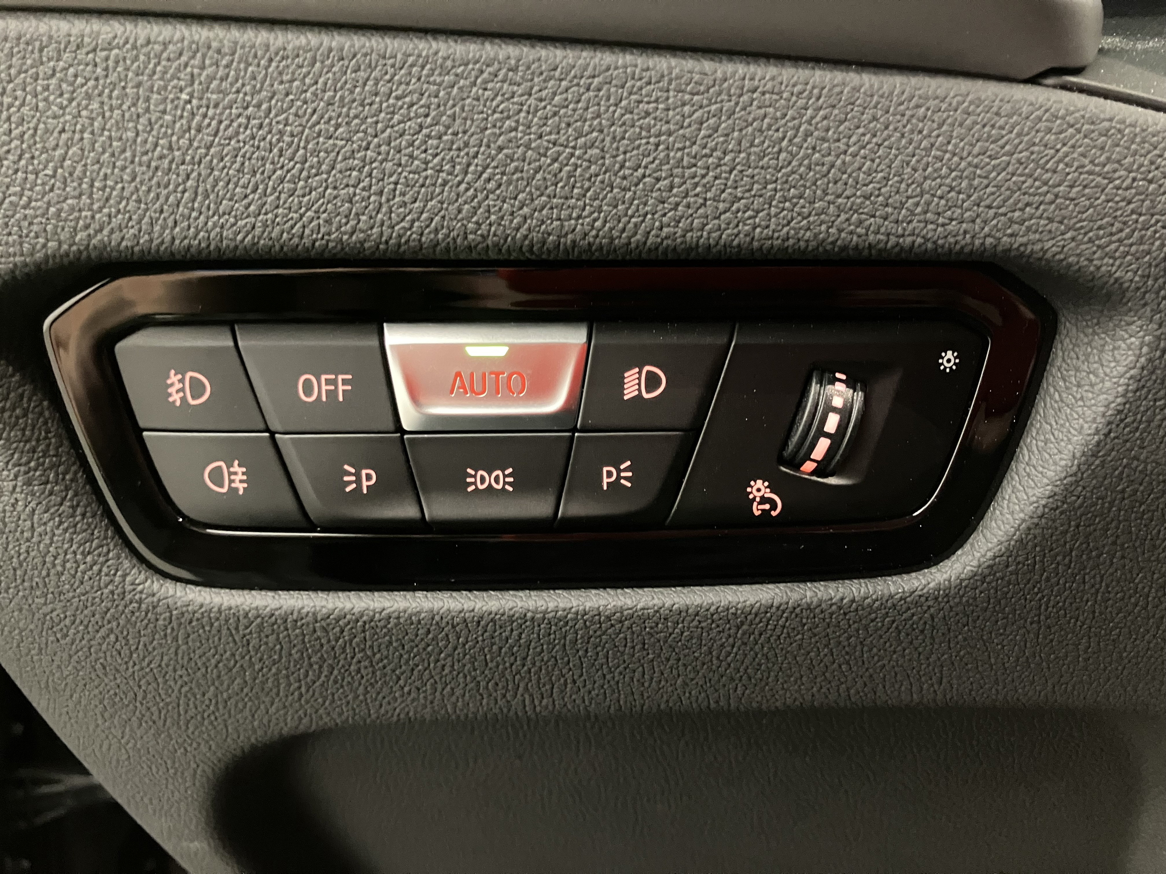 BMW 320d Touring 48 V Mild-Hybrid-Technologie Aut. | Bild 10 von 28