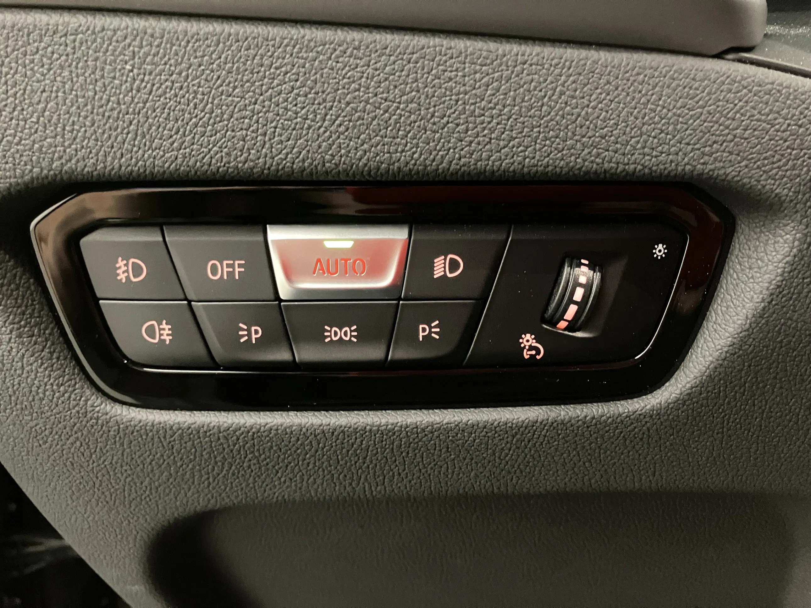 BMW 320d Touring 48 V Mild-Hybrid-Technologie Aut. | Bild 10 von 28