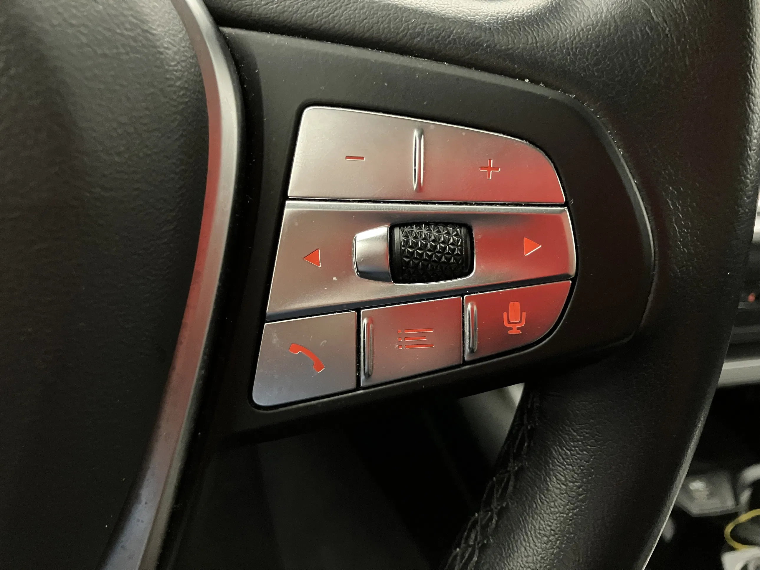 BMW 320d Touring 48 V Mild-Hybrid-Technologie Aut. | Bild 15 von 28