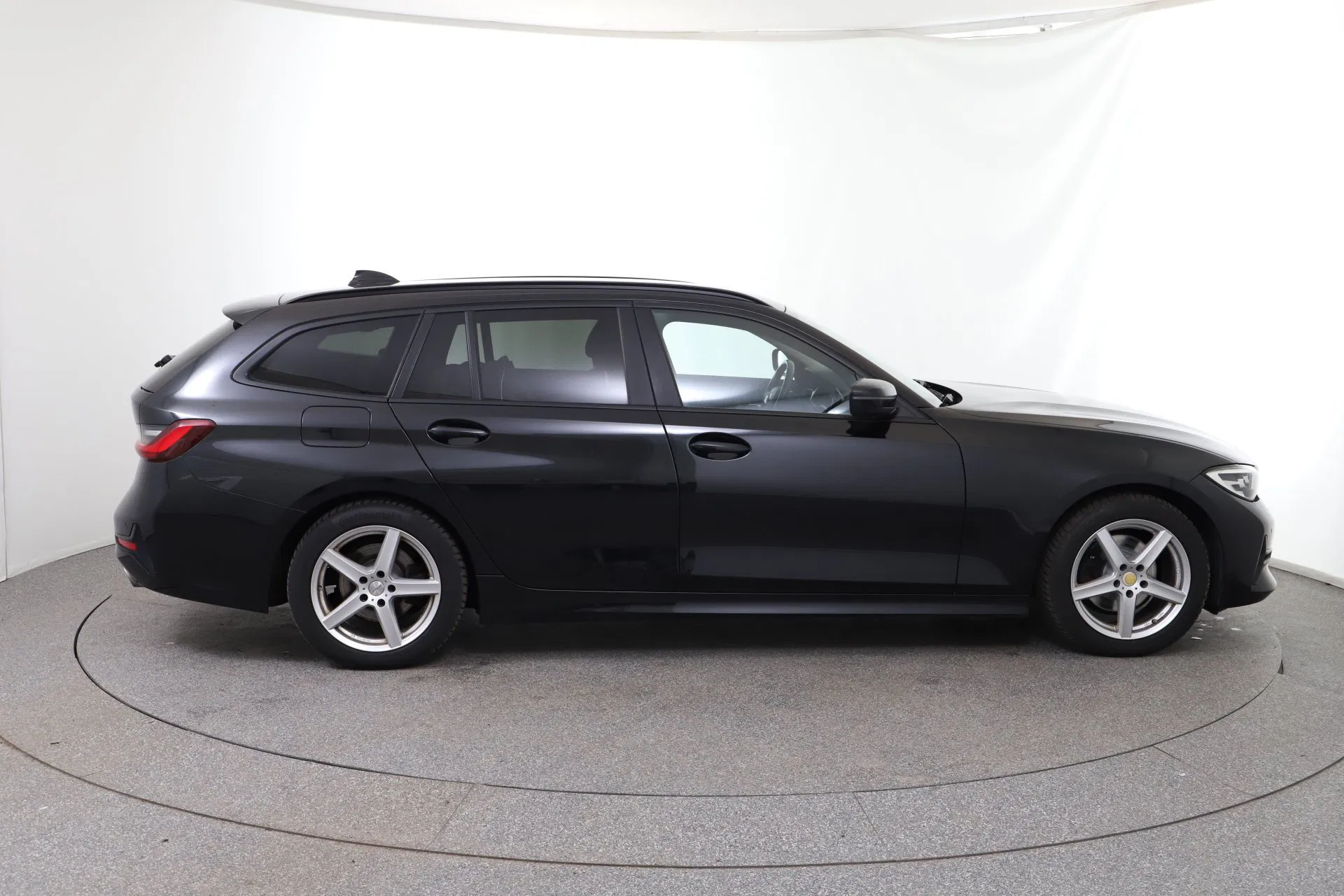 BMW 320d Touring 48 V Mild-Hybrid-Technologie Aut. | Bild 4 von 28